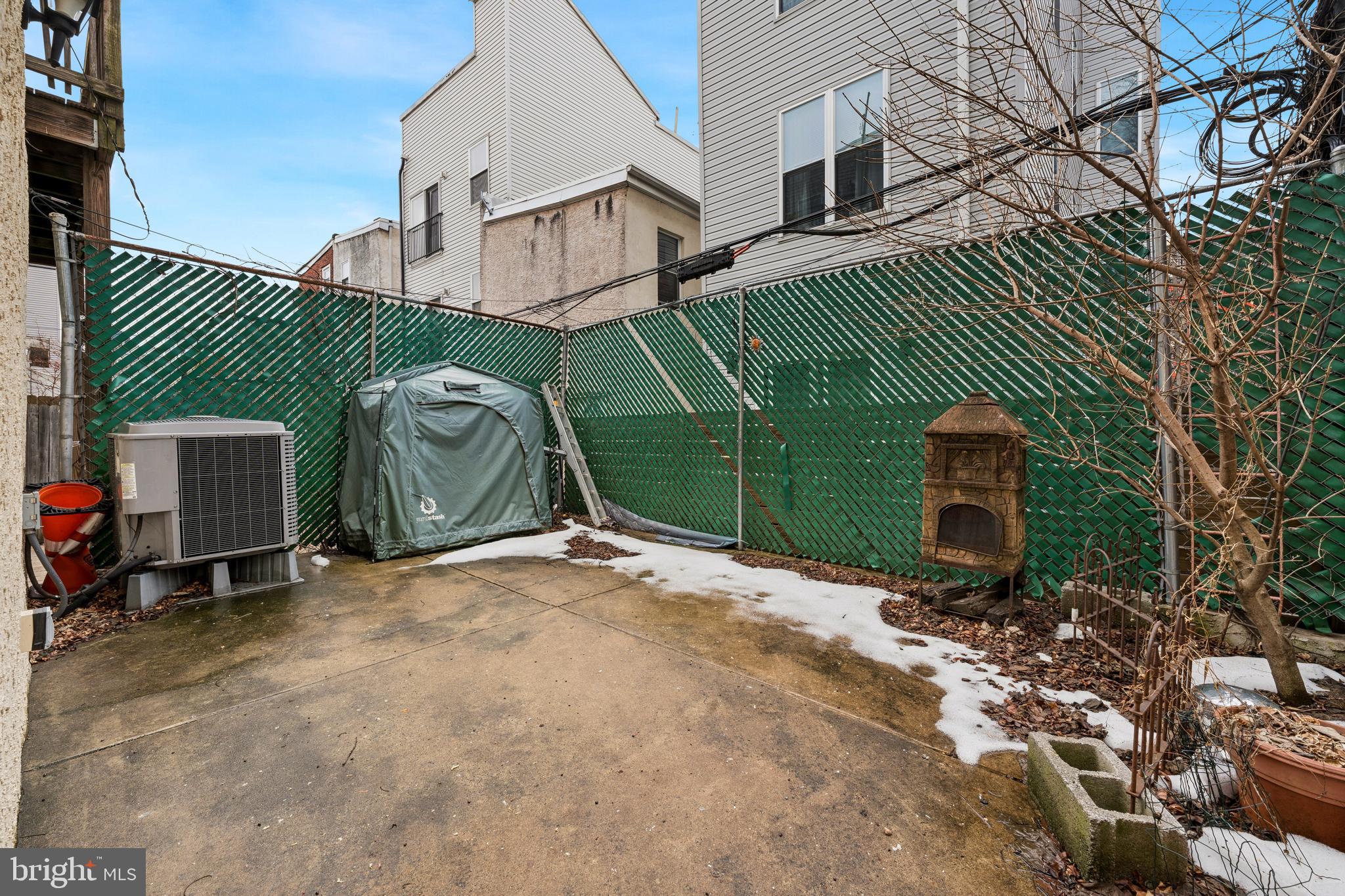 FAIRMOUNT - Residential