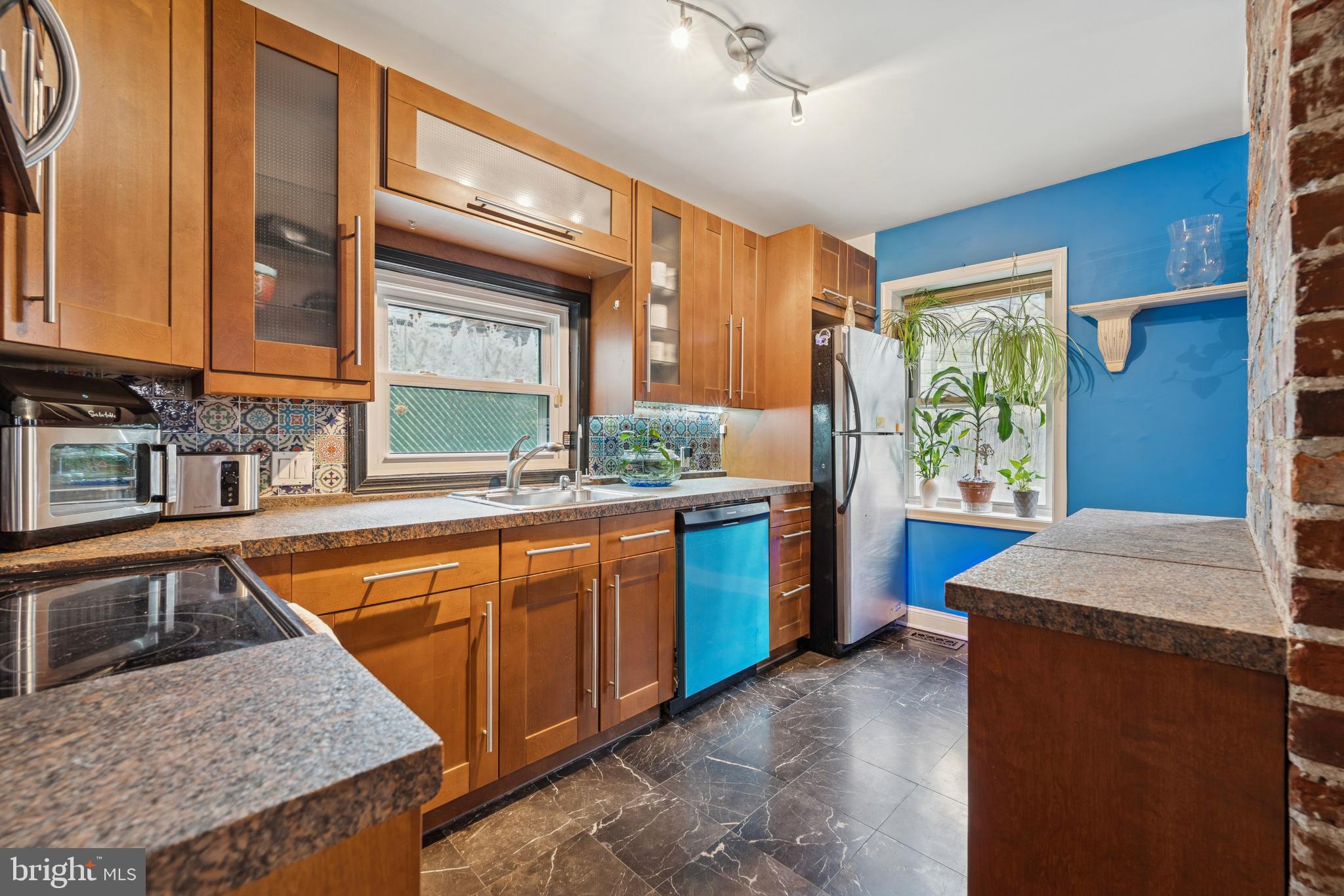 FAIRMOUNT - Residential