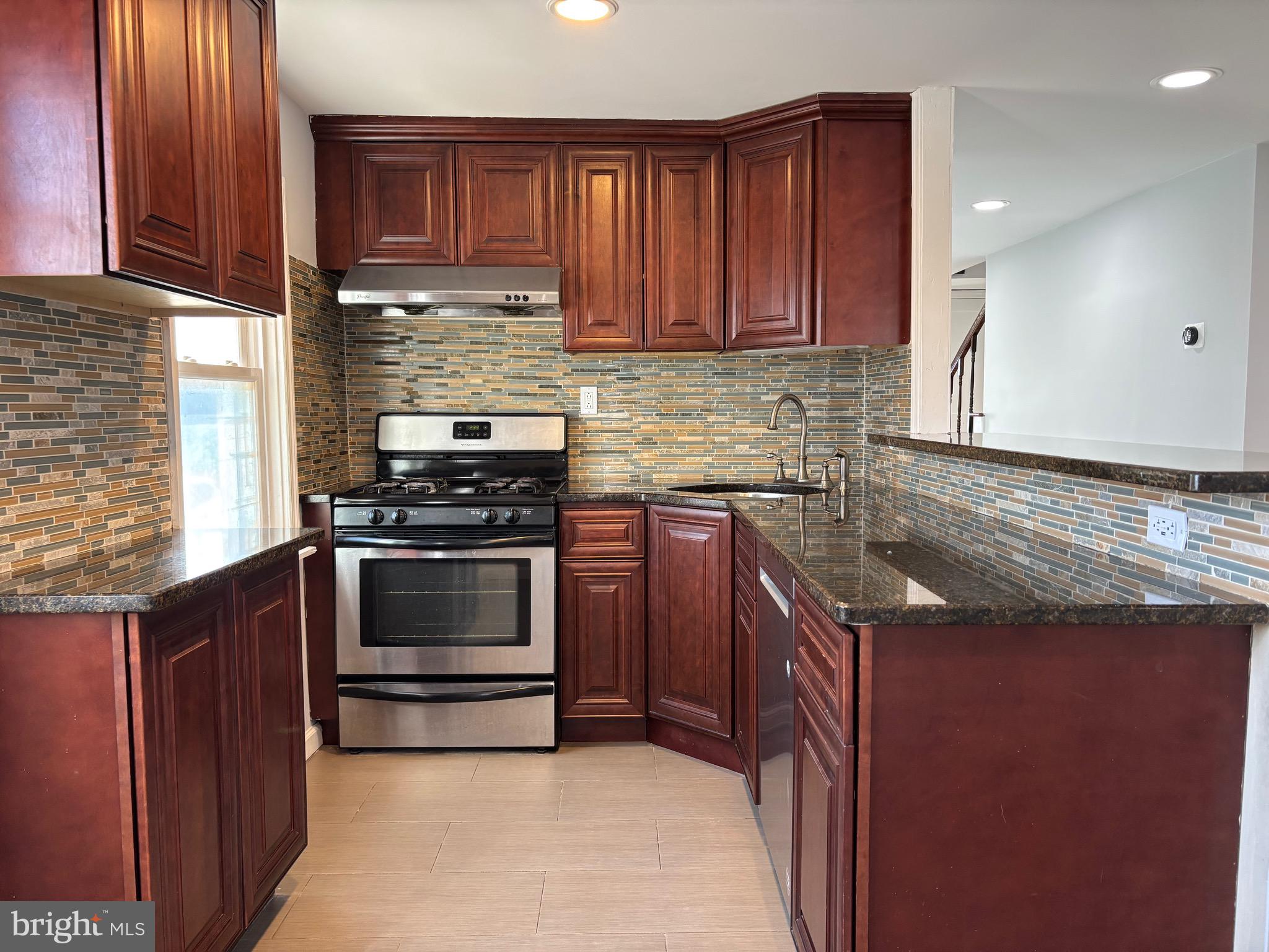 RIDLEY PARK - Residential