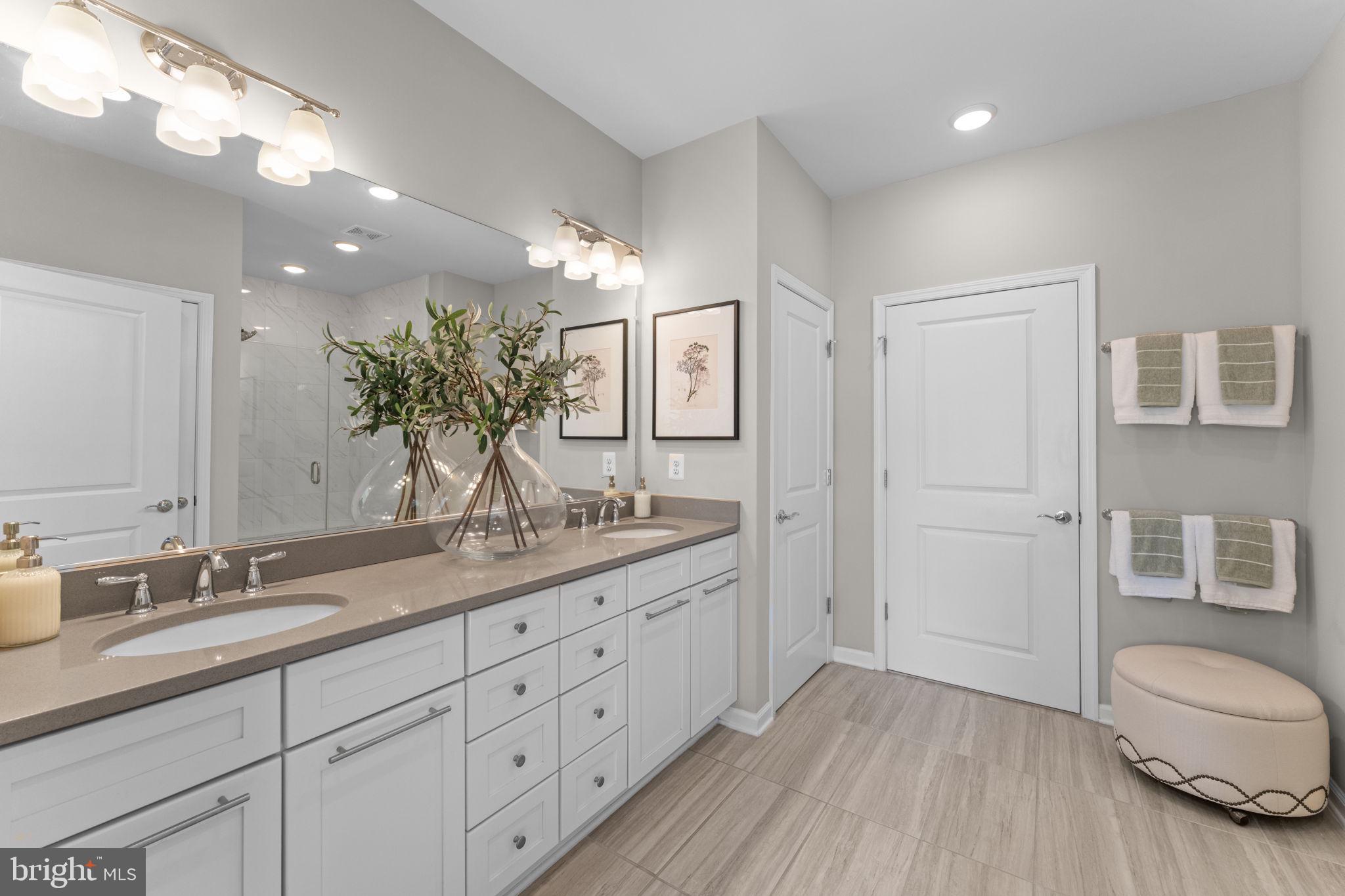 LEXINGTON 7 - Residential