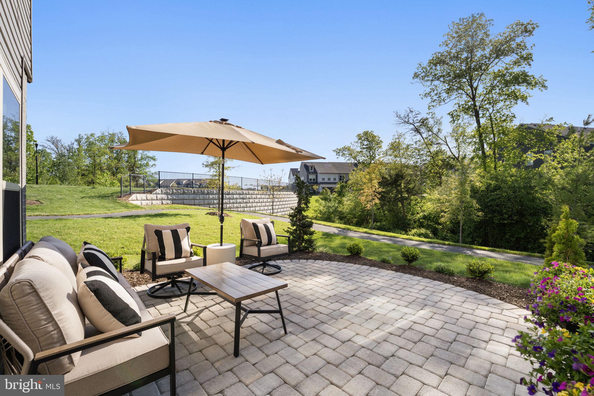 LEXINGTON 7 - Residential