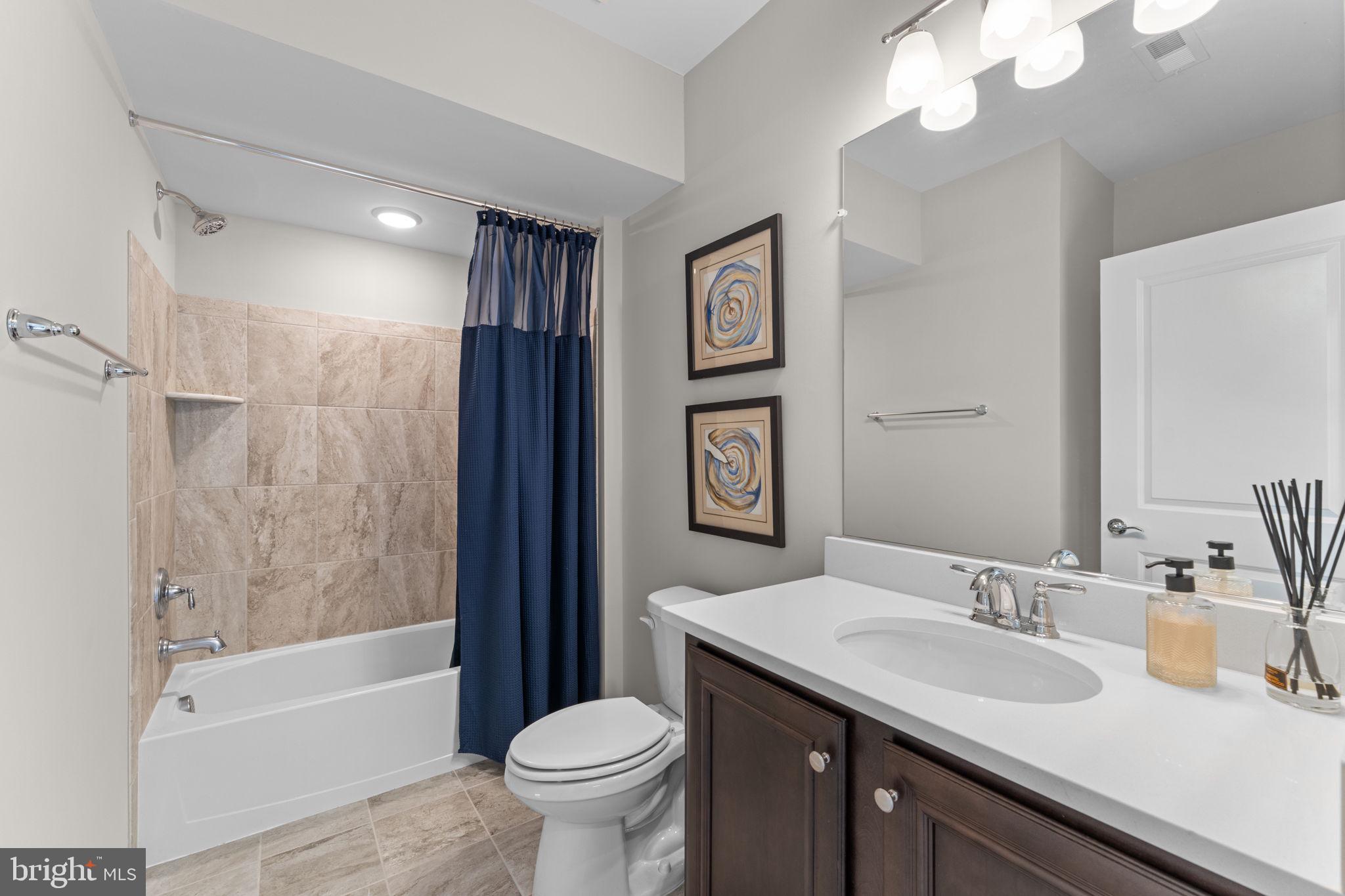LEXINGTON 7 - Residential