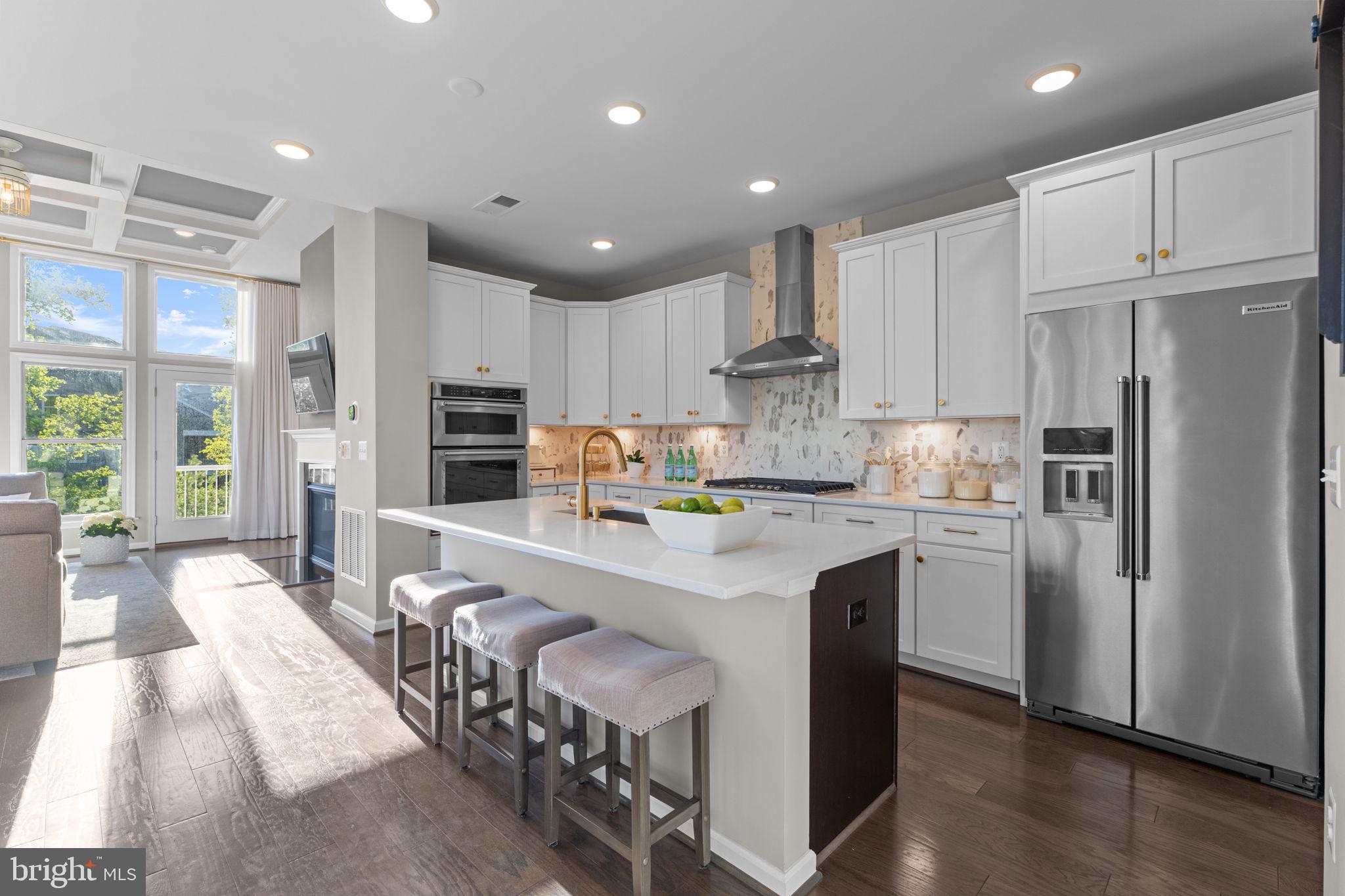 LEXINGTON 7 - Residential