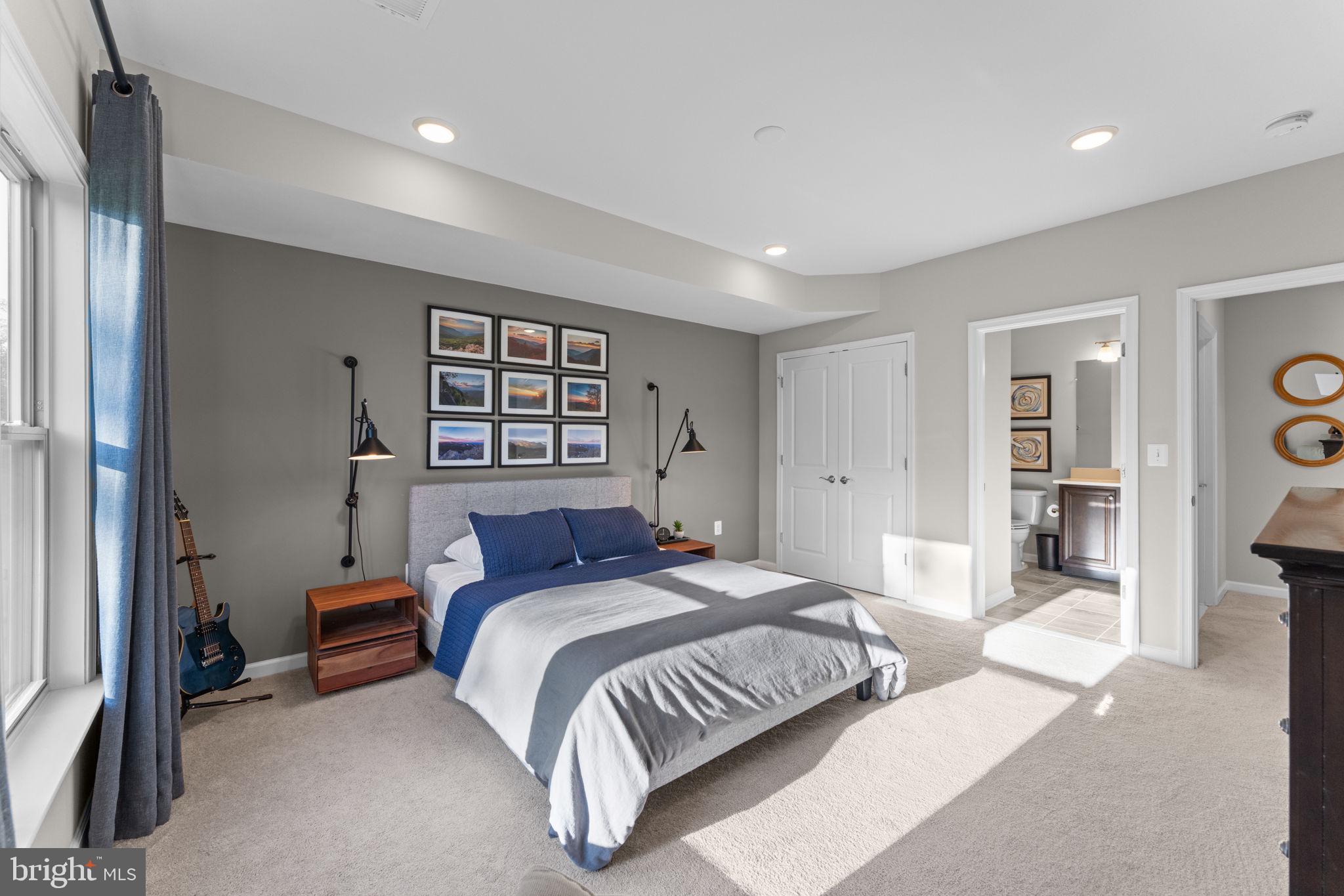 LEXINGTON 7 - Residential