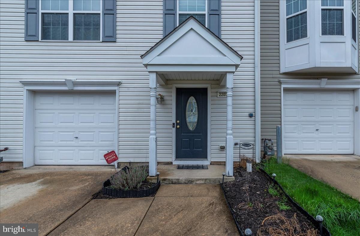 IRON BRIDGE LANDING - Residential