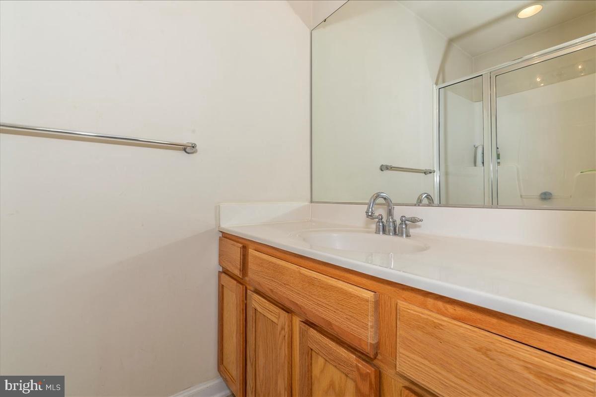 IRON BRIDGE LANDING - Residential