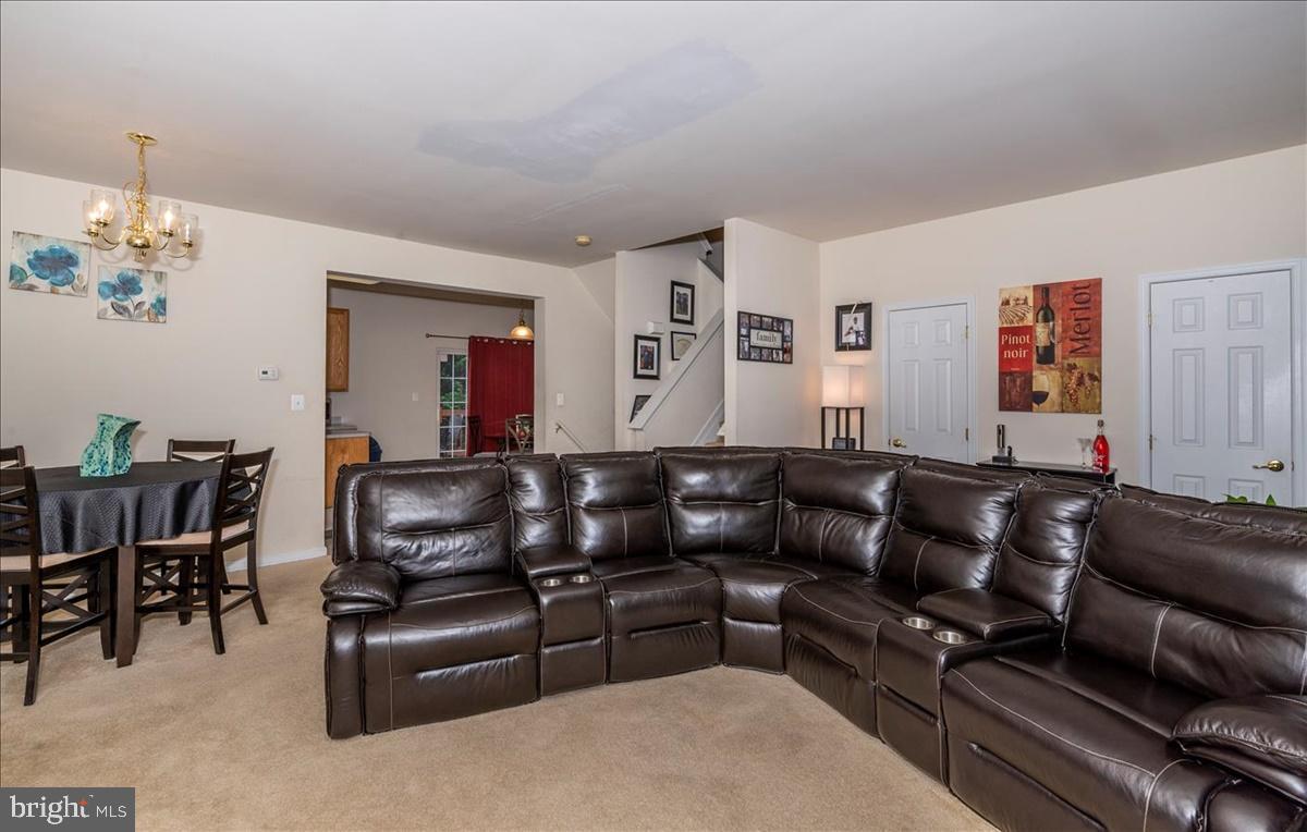 IRON BRIDGE LANDING - Residential