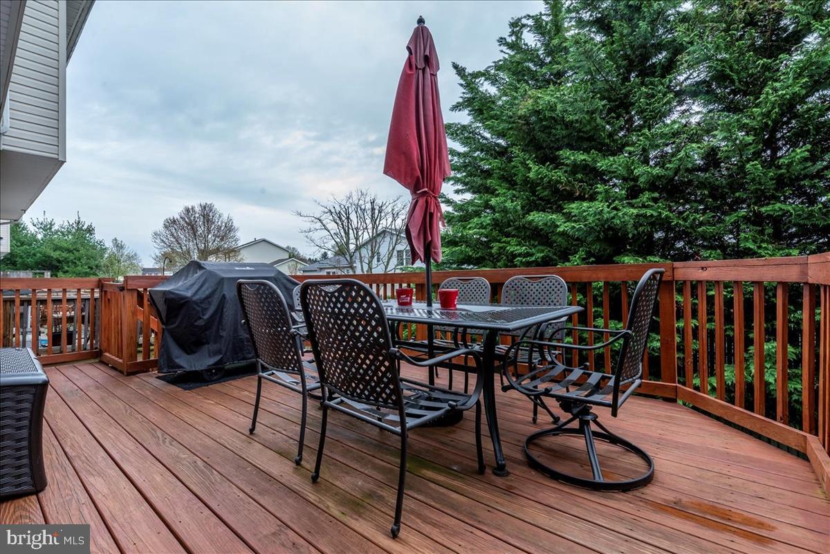 IRON BRIDGE LANDING - Residential