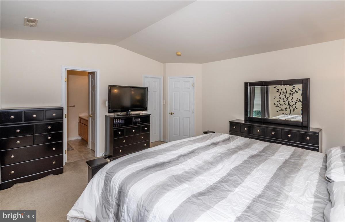 IRON BRIDGE LANDING - Residential