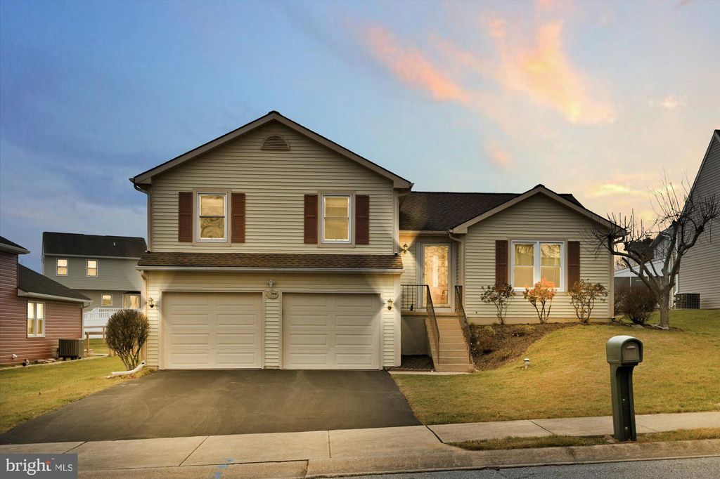 Photo of 308 MENTZER AVE, NEW HOLLAND, PA 17557 (MLS # PALA2030452)