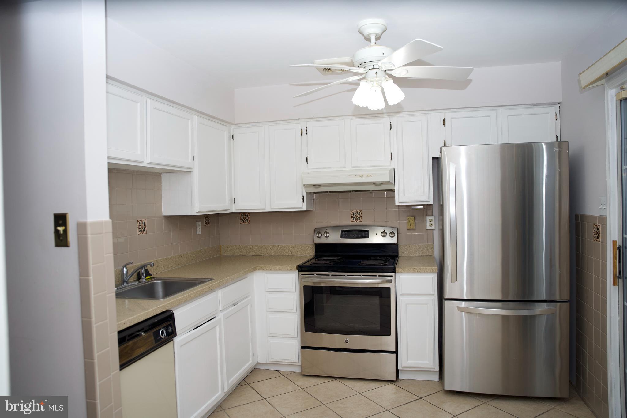 COUNTRY BEND - Residential