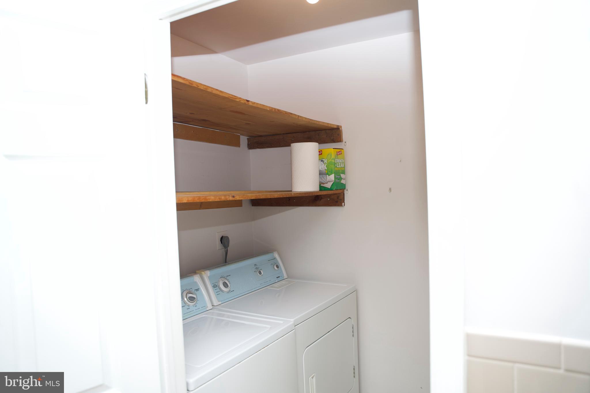 COUNTRY BEND - Residential