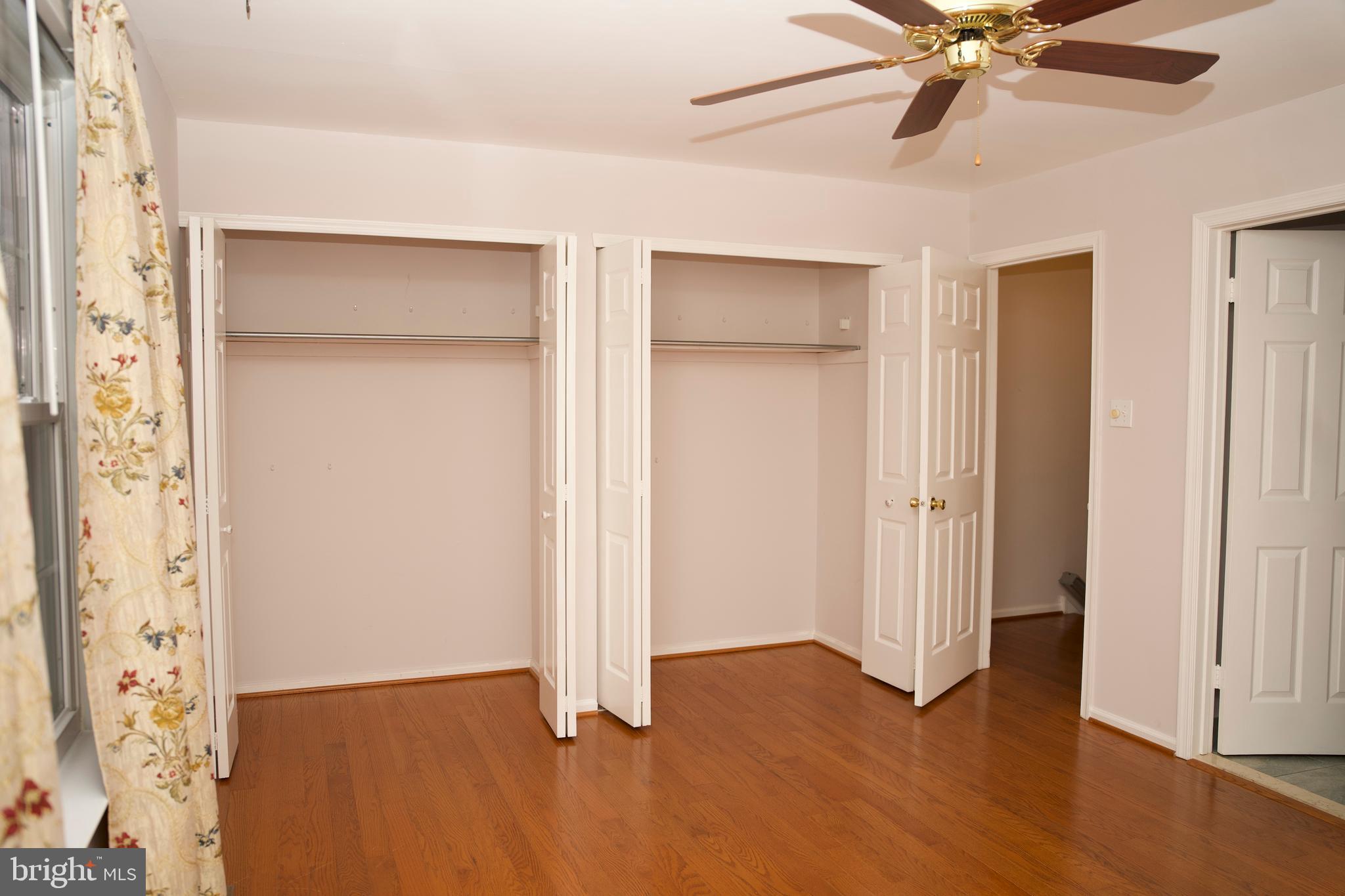 COUNTRY BEND - Residential