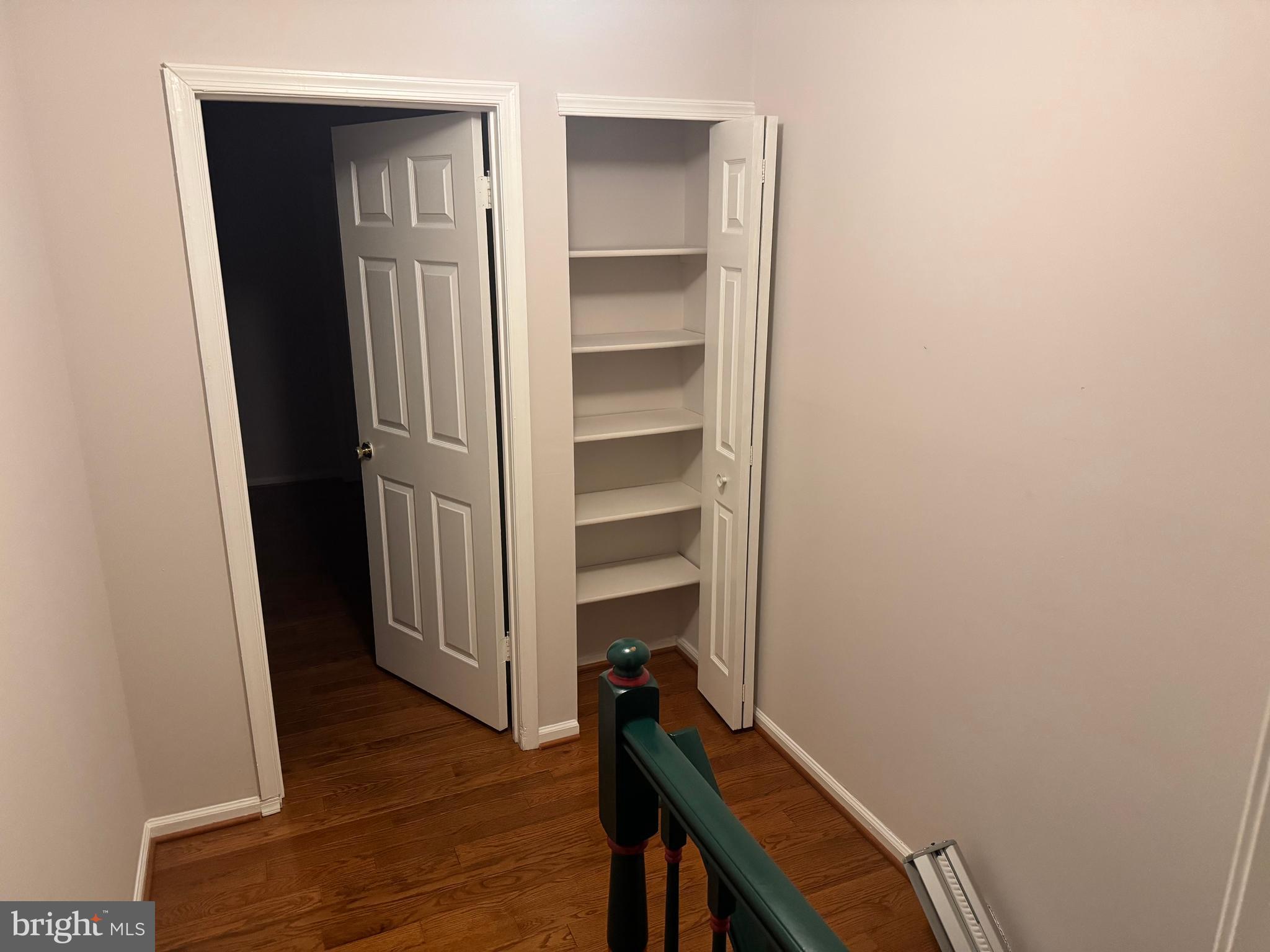 COUNTRY BEND - Residential