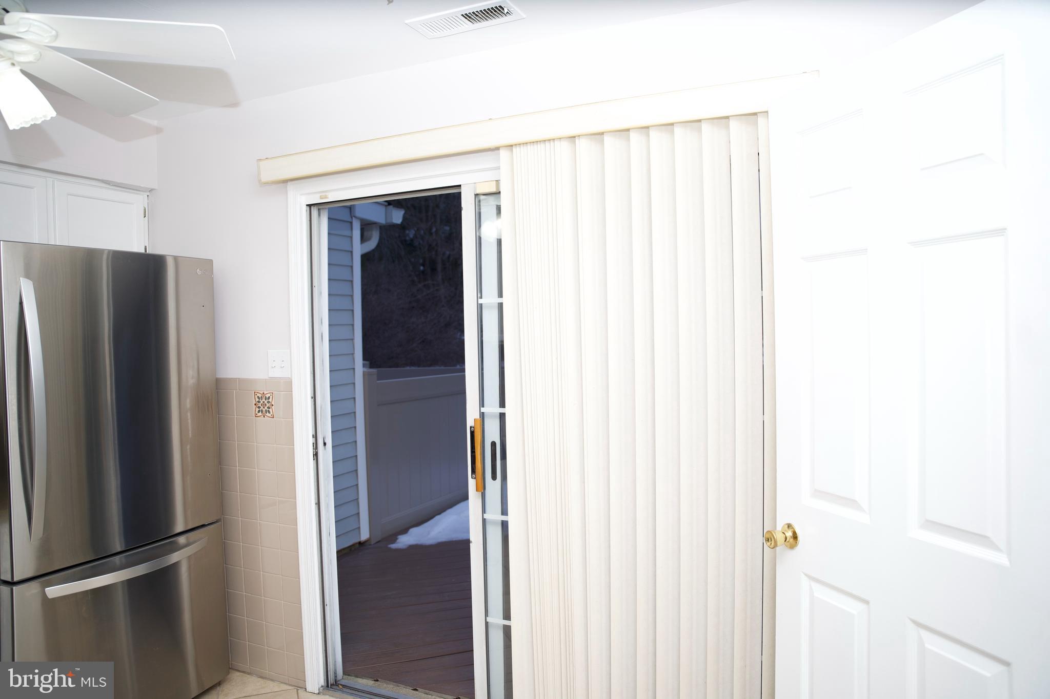 COUNTRY BEND - Residential