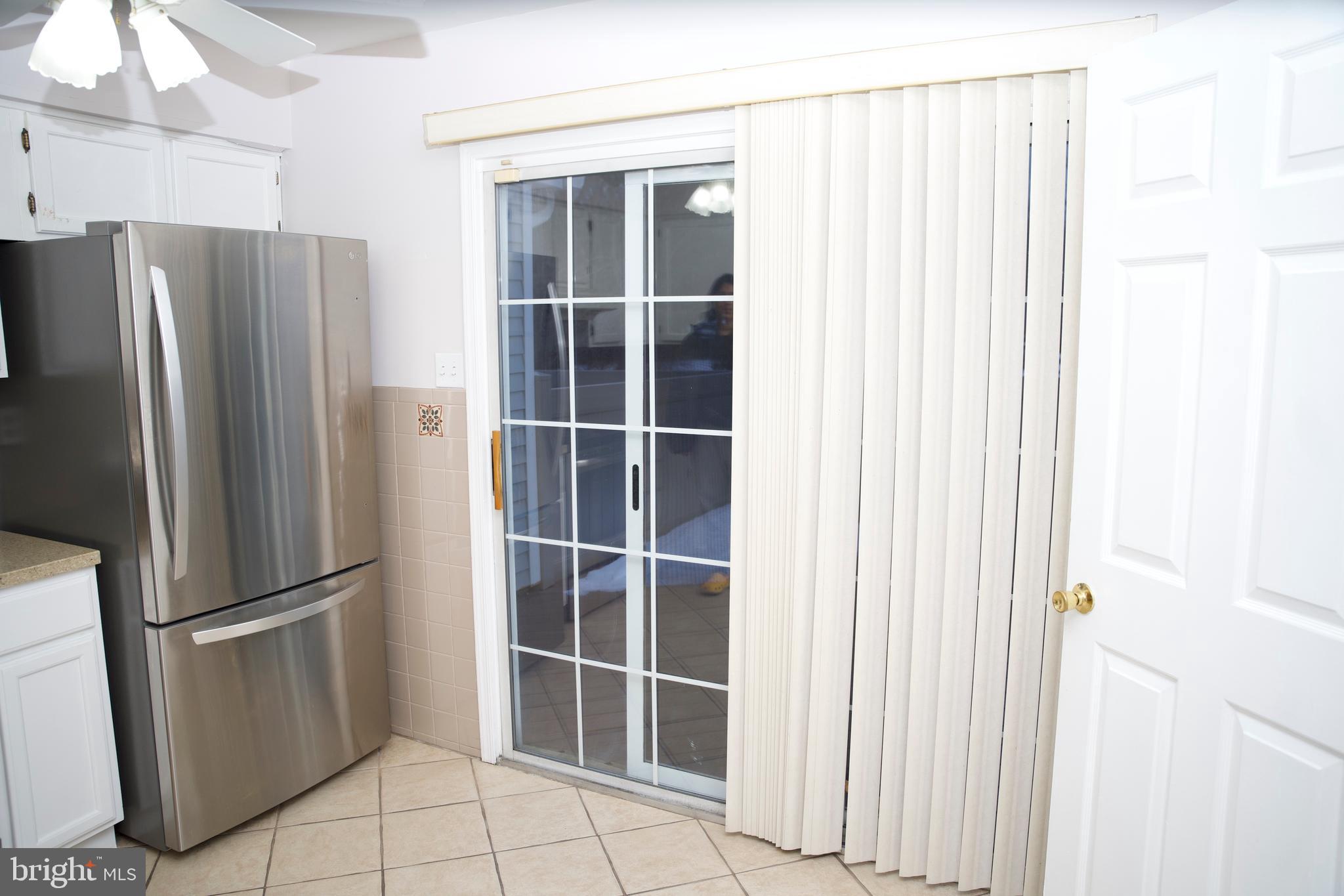 COUNTRY BEND - Residential