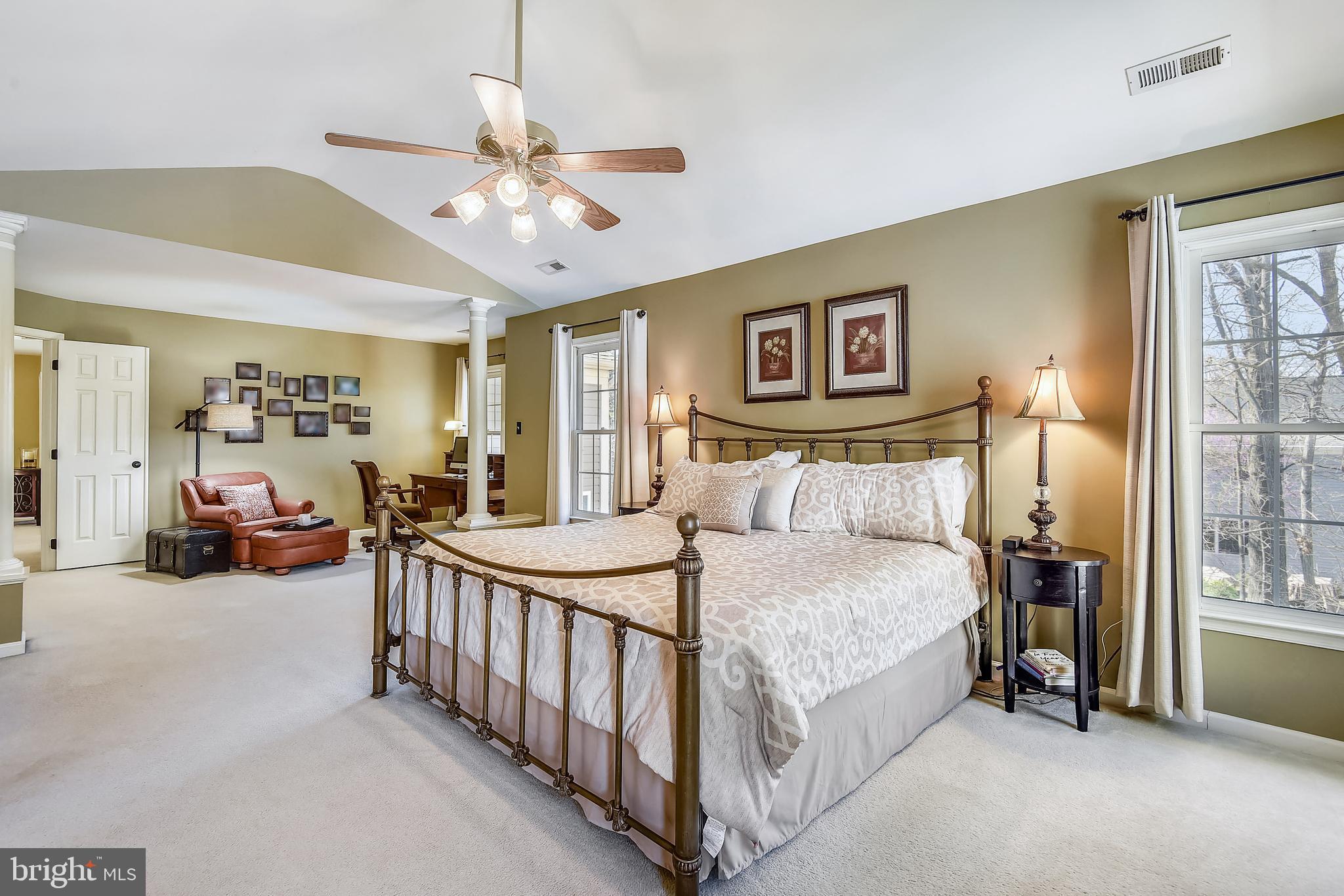 MONROE MANOR - Residential