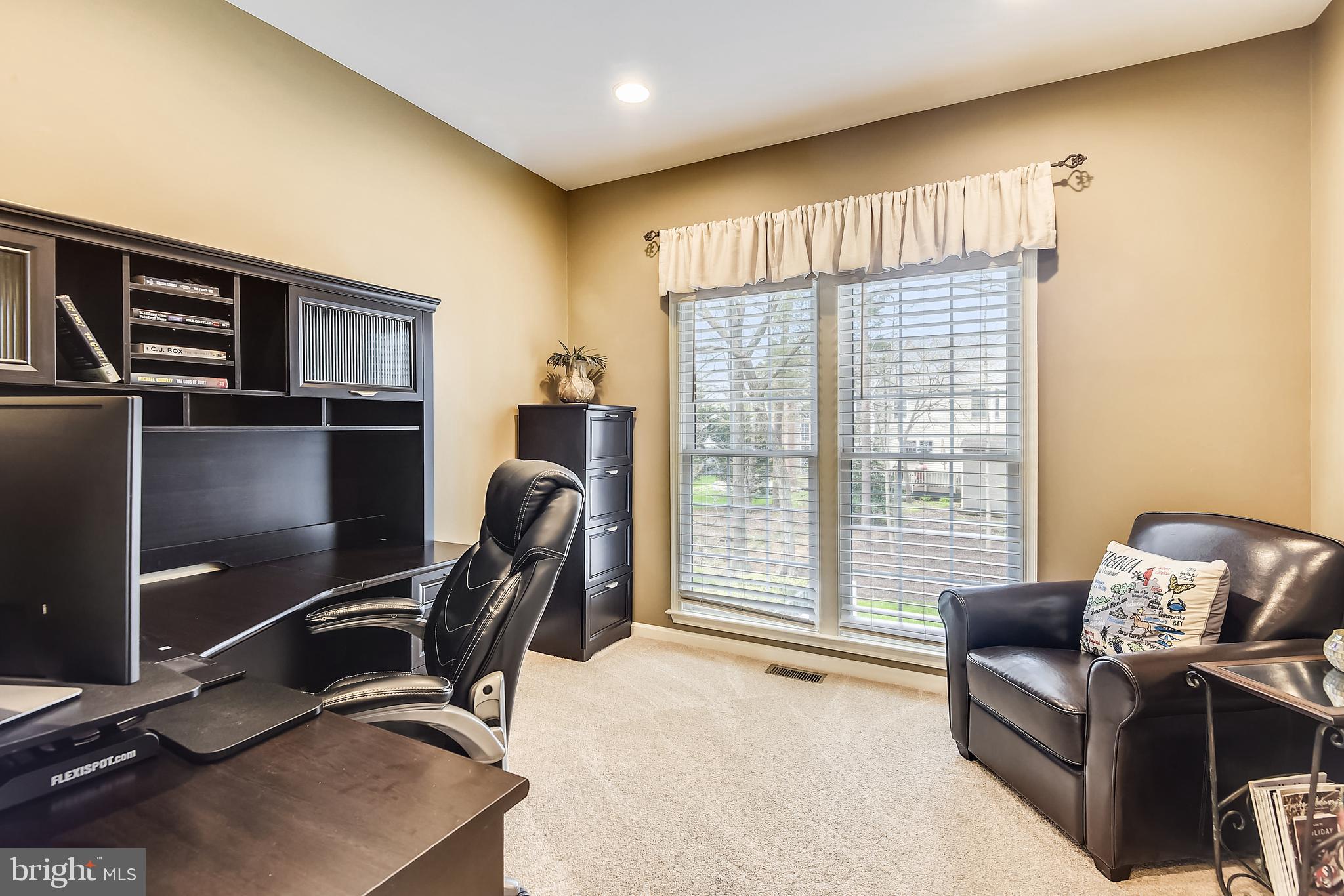 MONROE MANOR - Residential