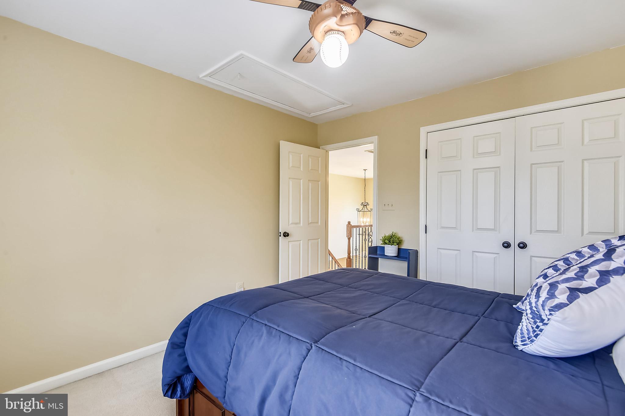 MONROE MANOR - Residential