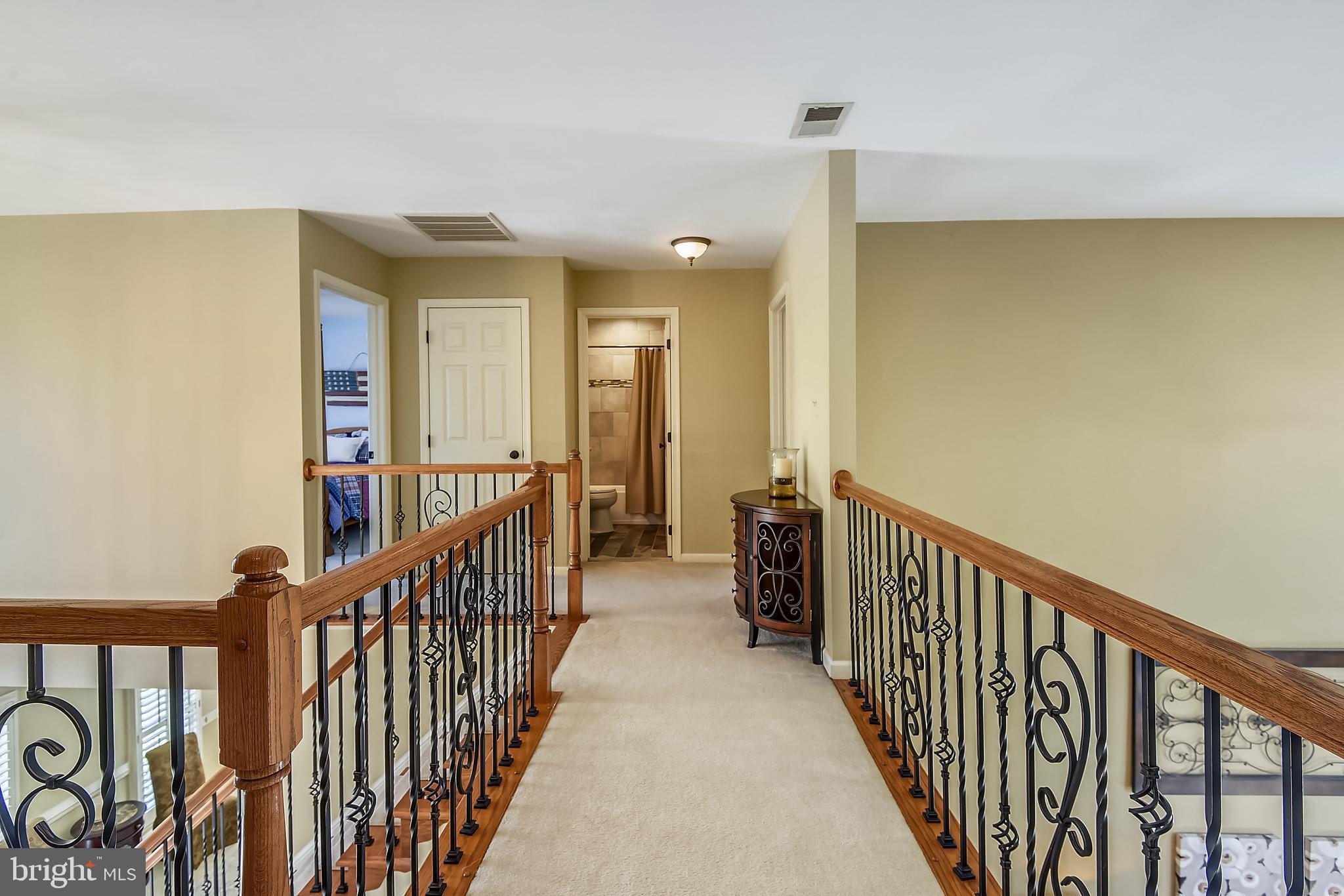 MONROE MANOR - Residential