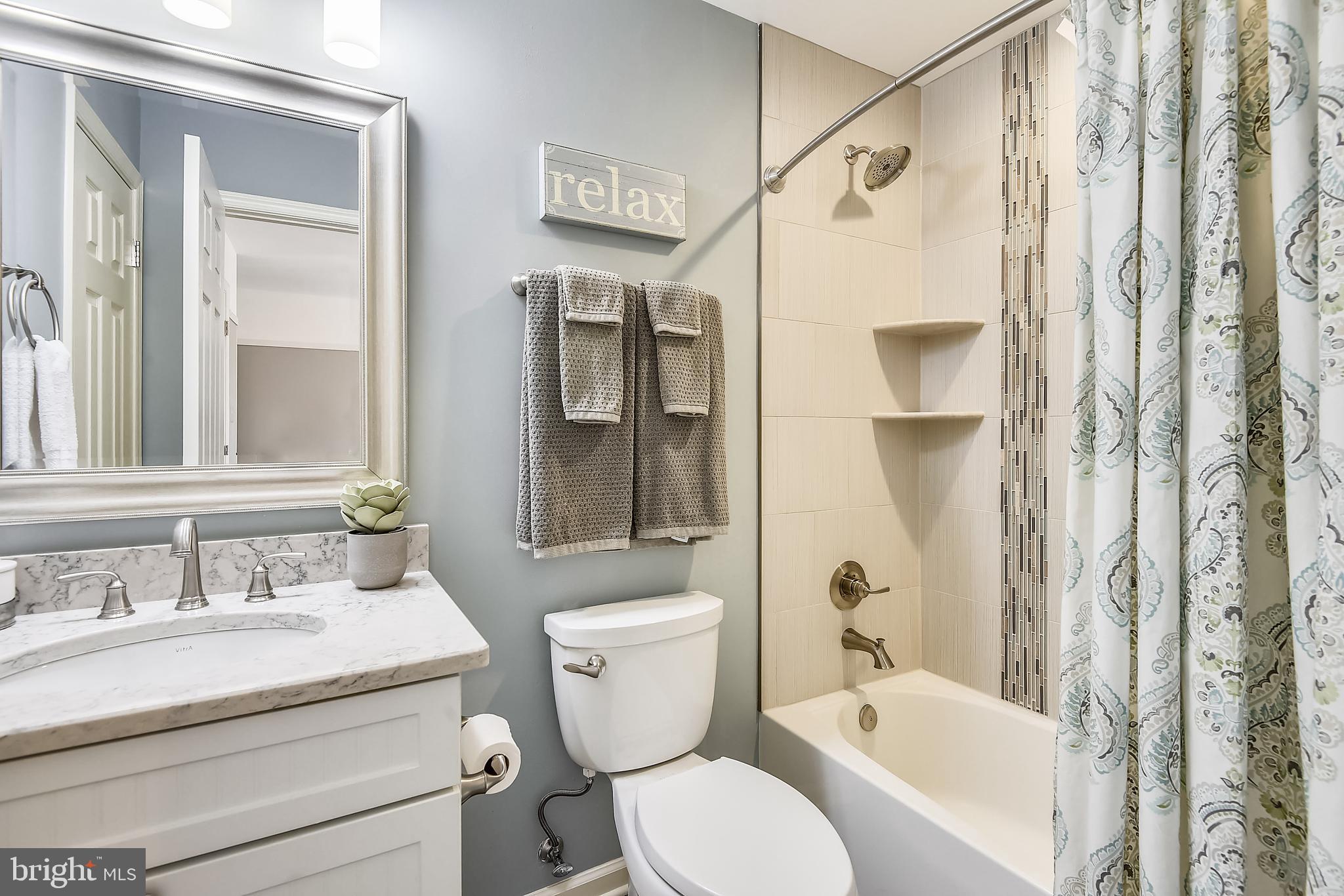 MONROE MANOR - Residential