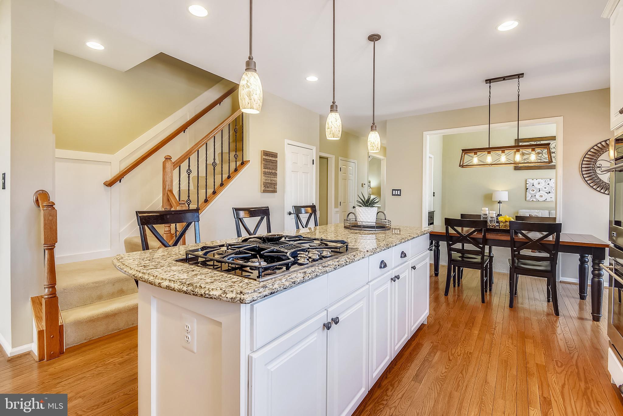 MONROE MANOR - Residential