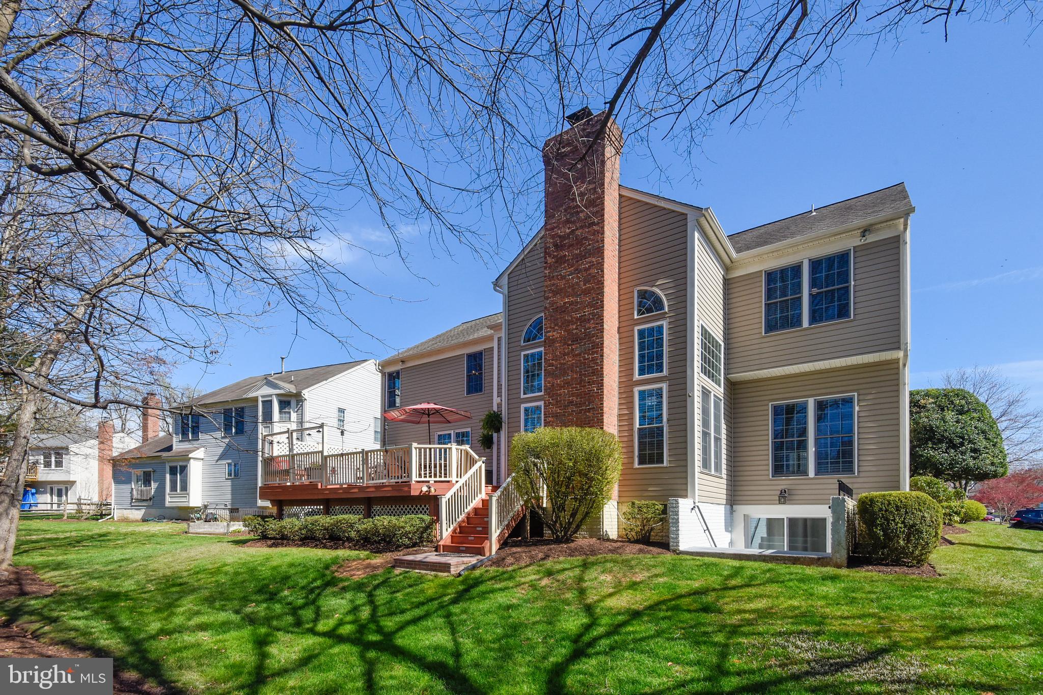 MONROE MANOR - Residential