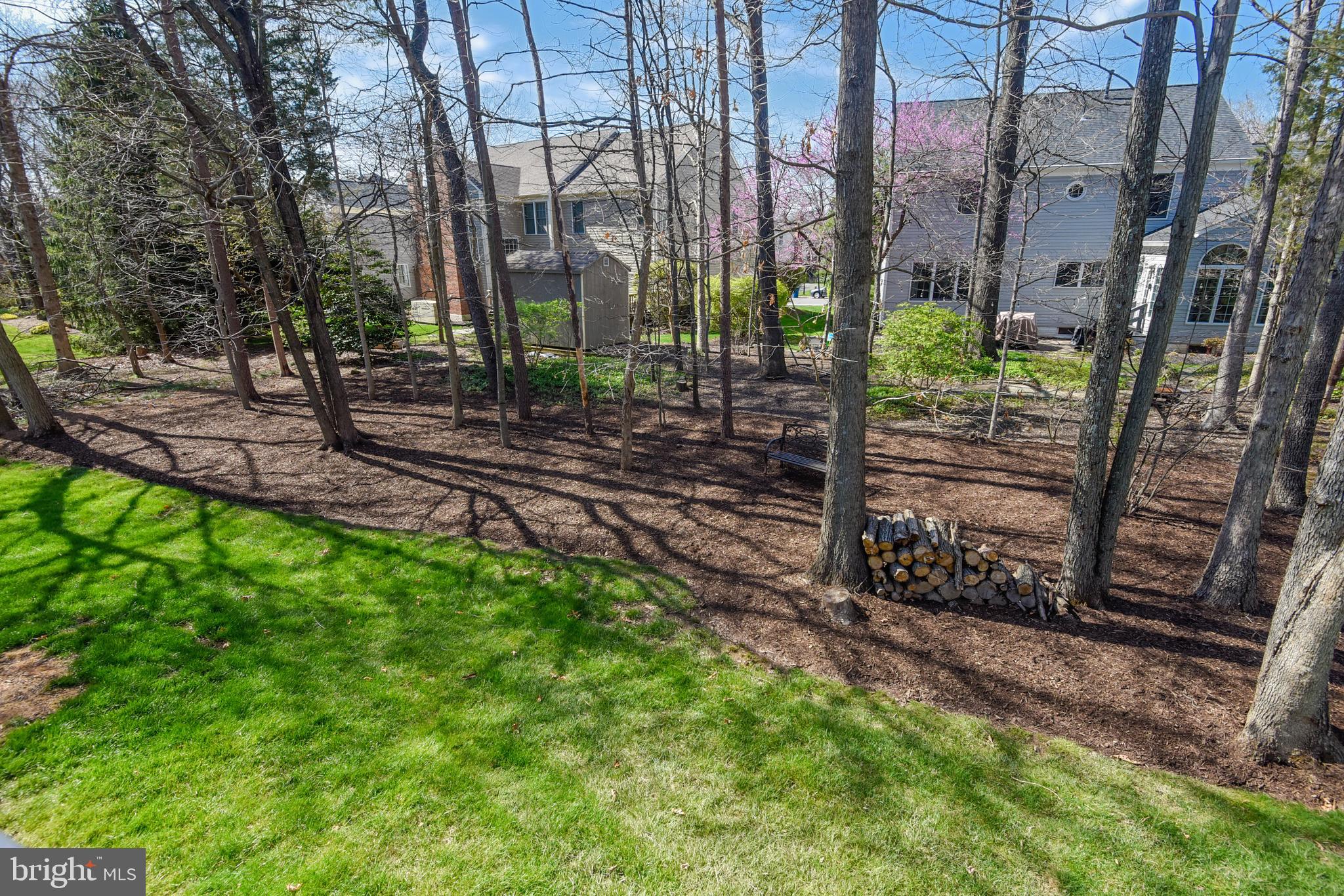 MONROE MANOR - Residential