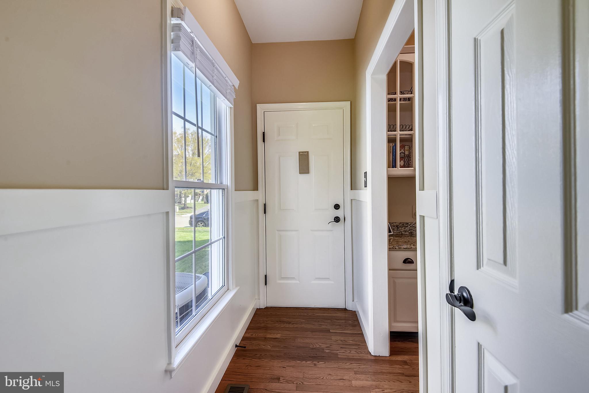 MONROE MANOR - Residential