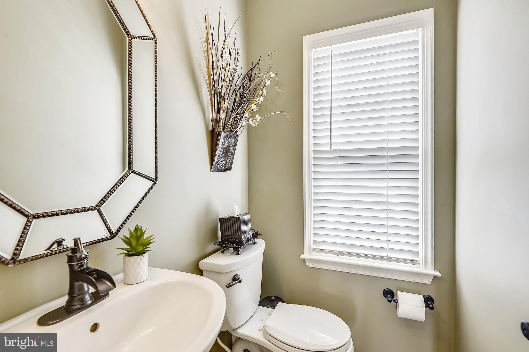 MONROE MANOR - Residential