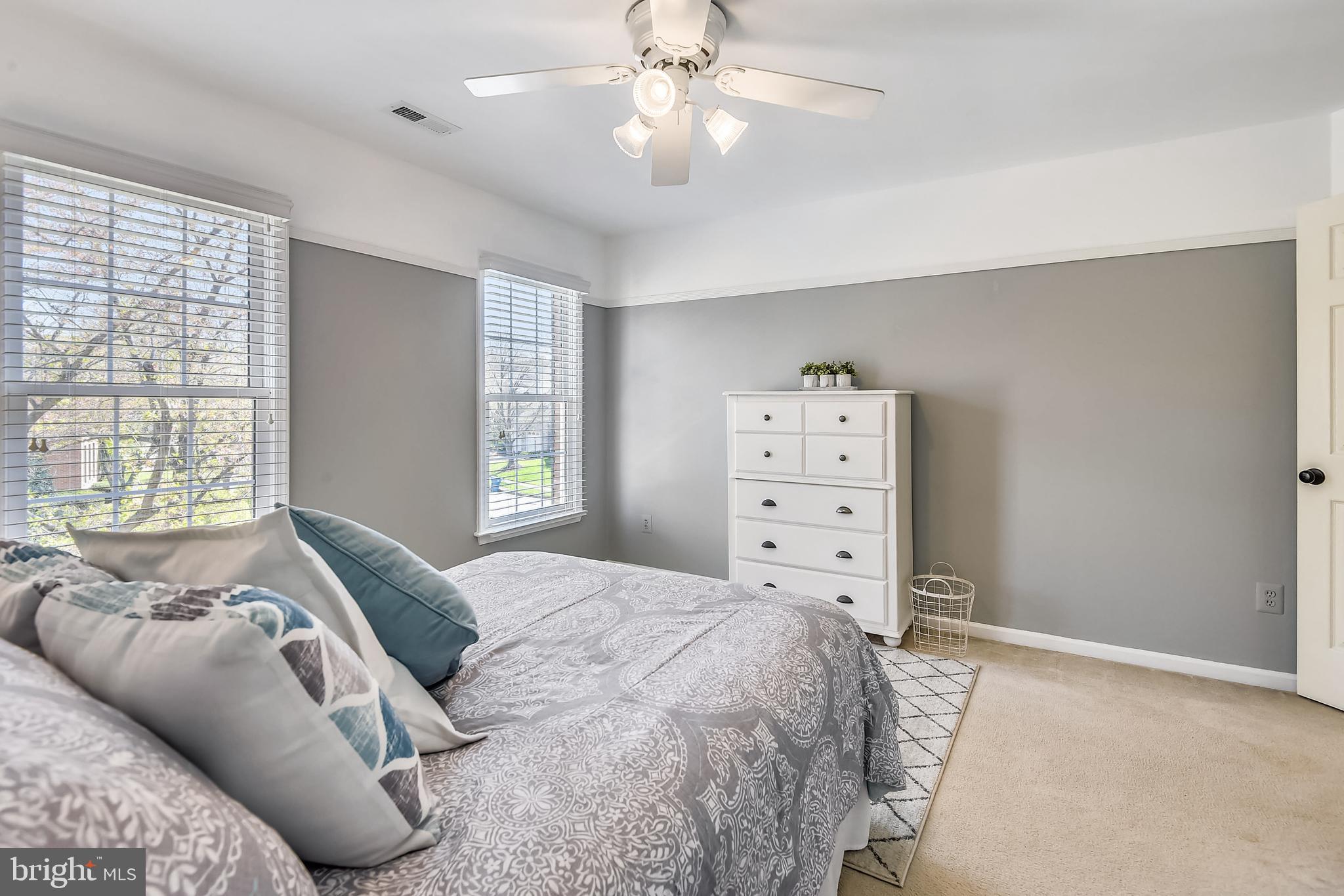 MONROE MANOR - Residential