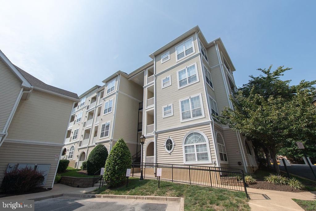 4550 STRUTFIELD LANE 2115