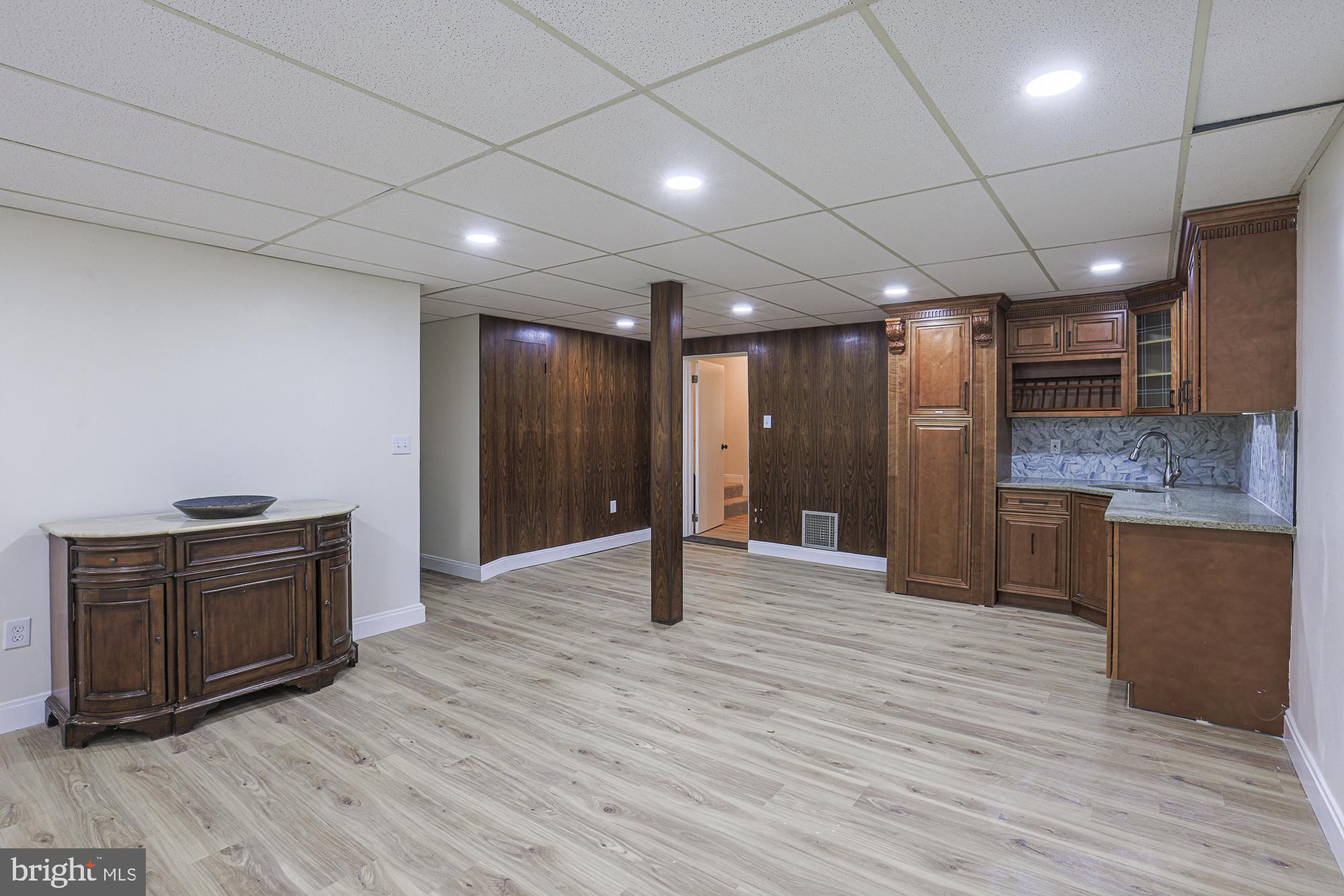 GREENBERRY WOODS - Residential