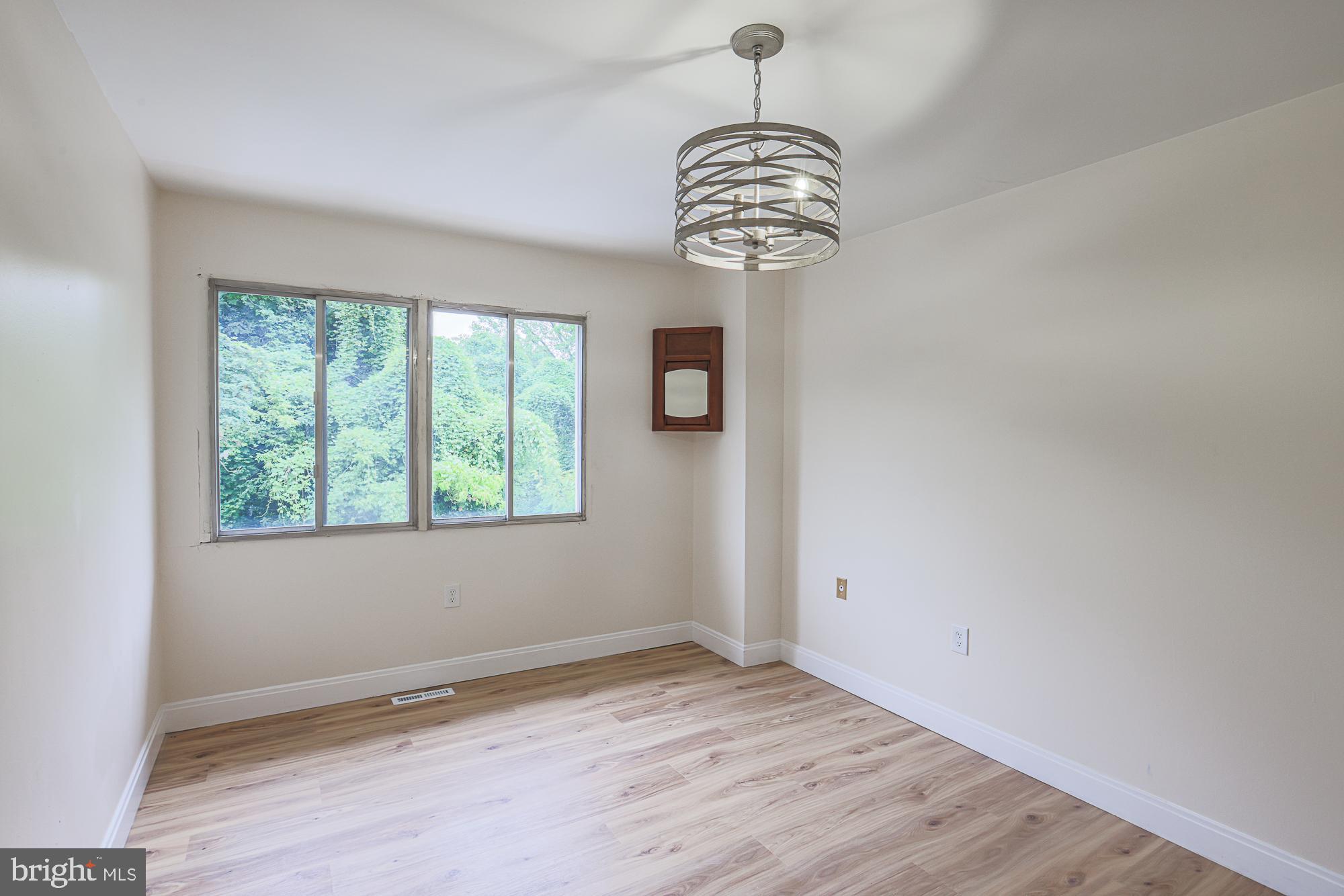 GREENBERRY WOODS - Residential