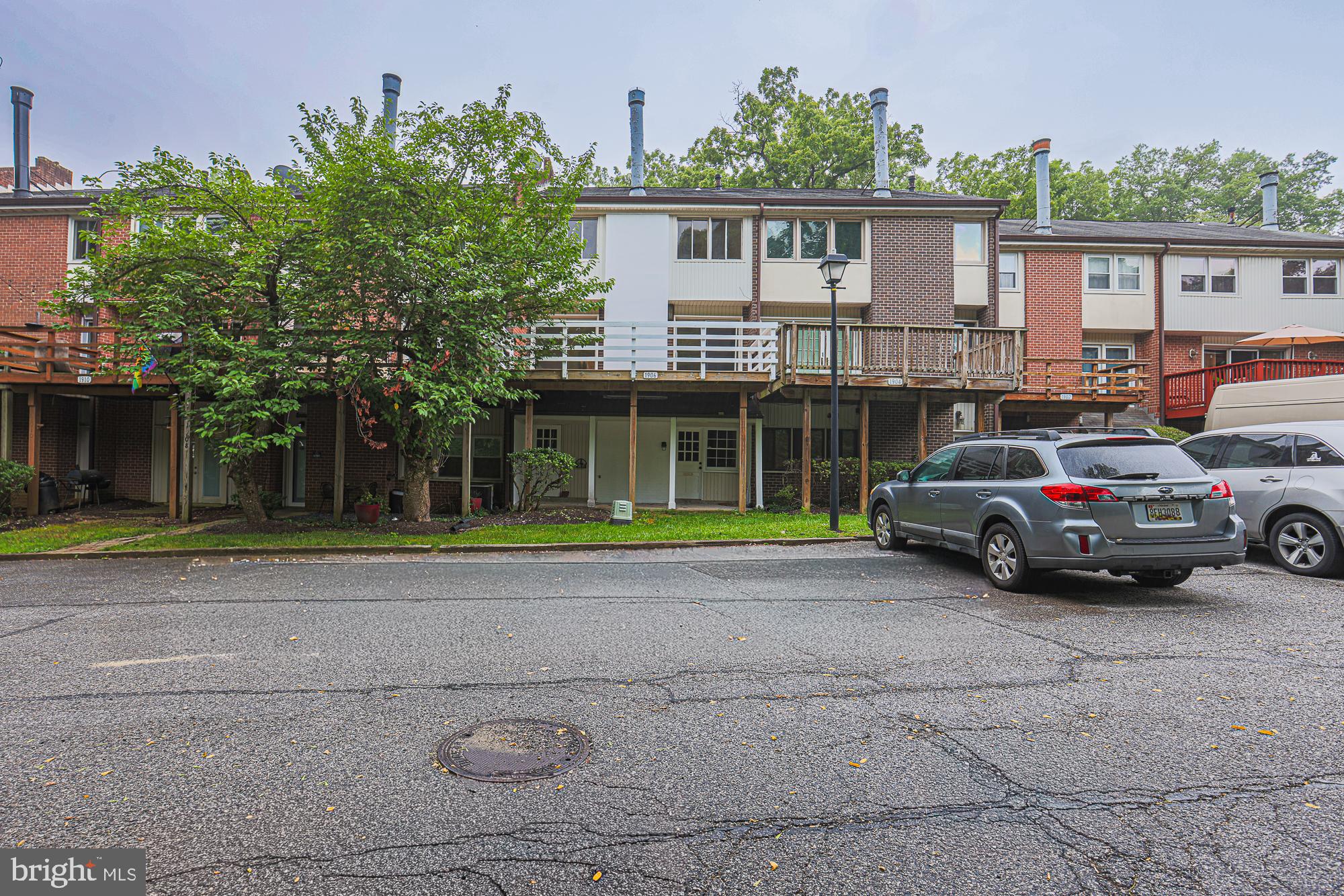 GREENBERRY WOODS - Residential