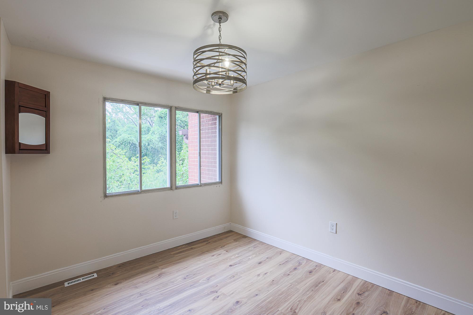 GREENBERRY WOODS - Residential