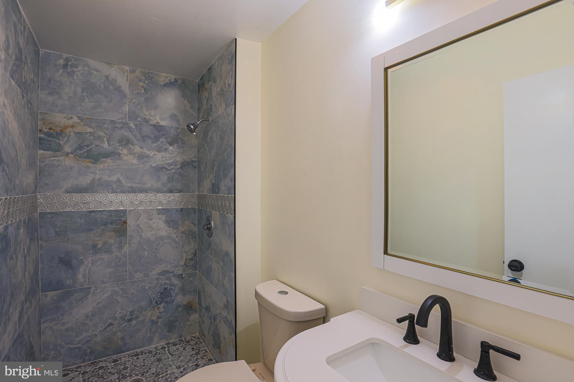 GREENBERRY WOODS - Residential