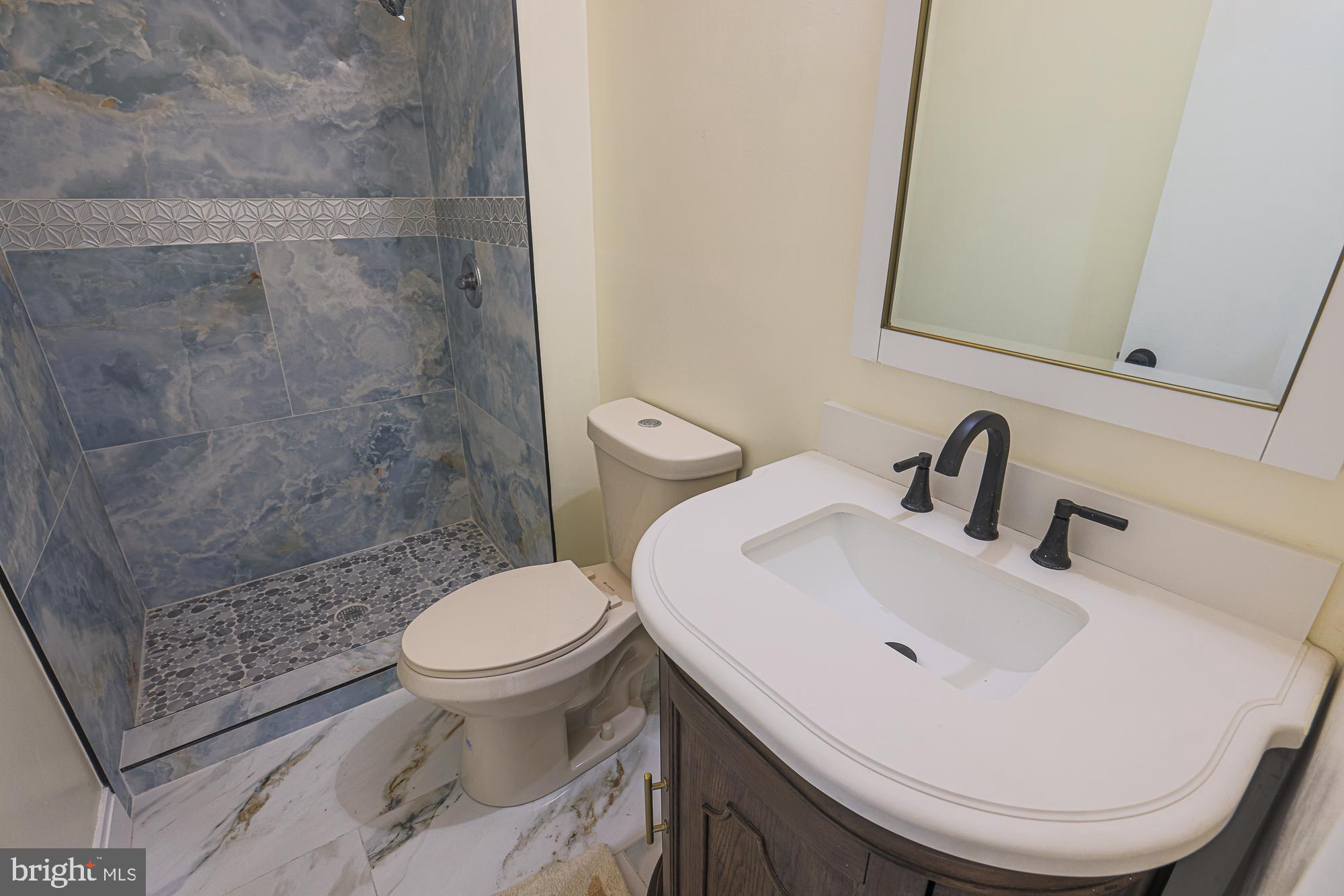 GREENBERRY WOODS - Residential