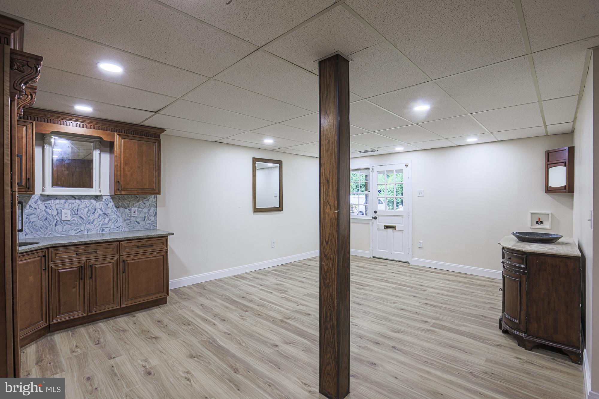 GREENBERRY WOODS - Residential