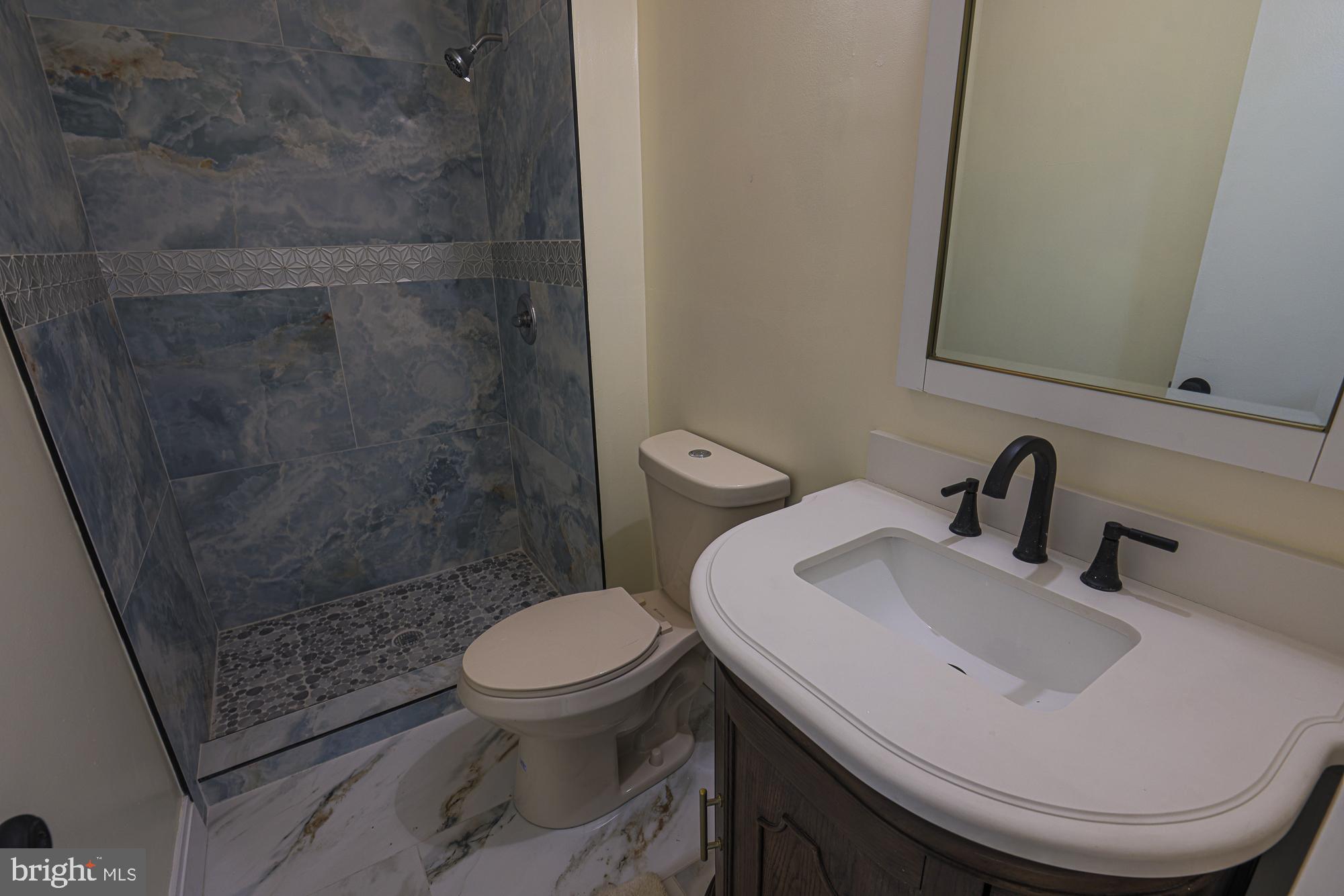 GREENBERRY WOODS - Residential