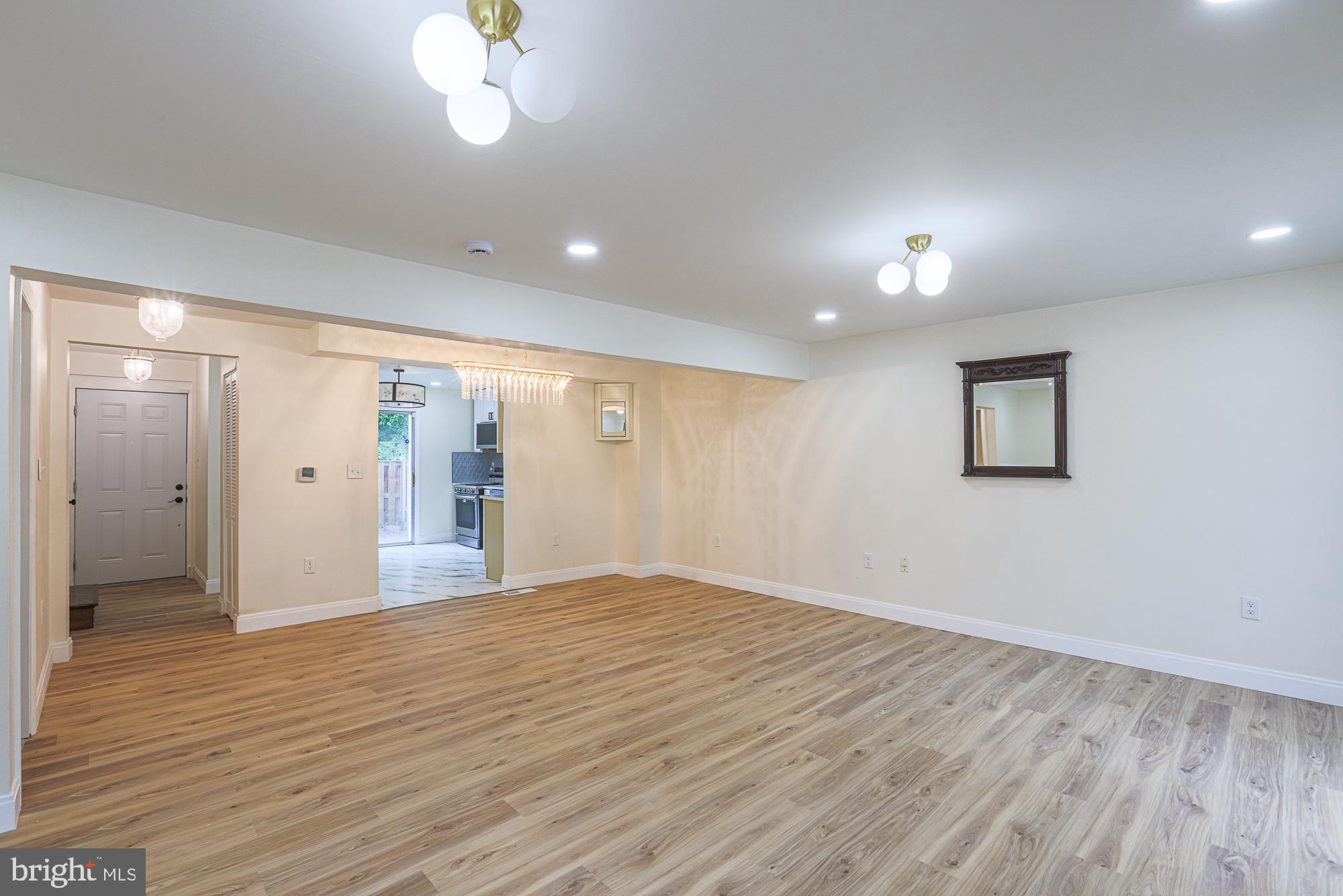 GREENBERRY WOODS - Residential