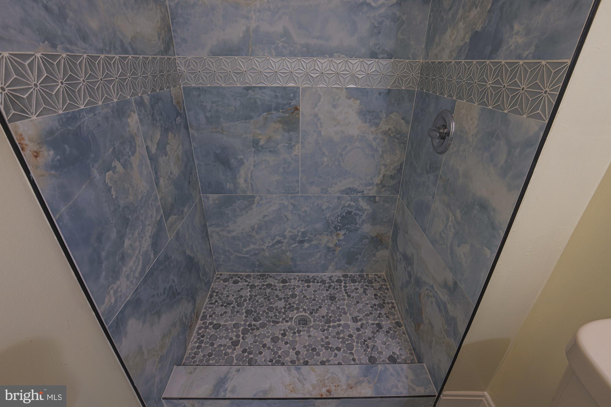 GREENBERRY WOODS - Residential