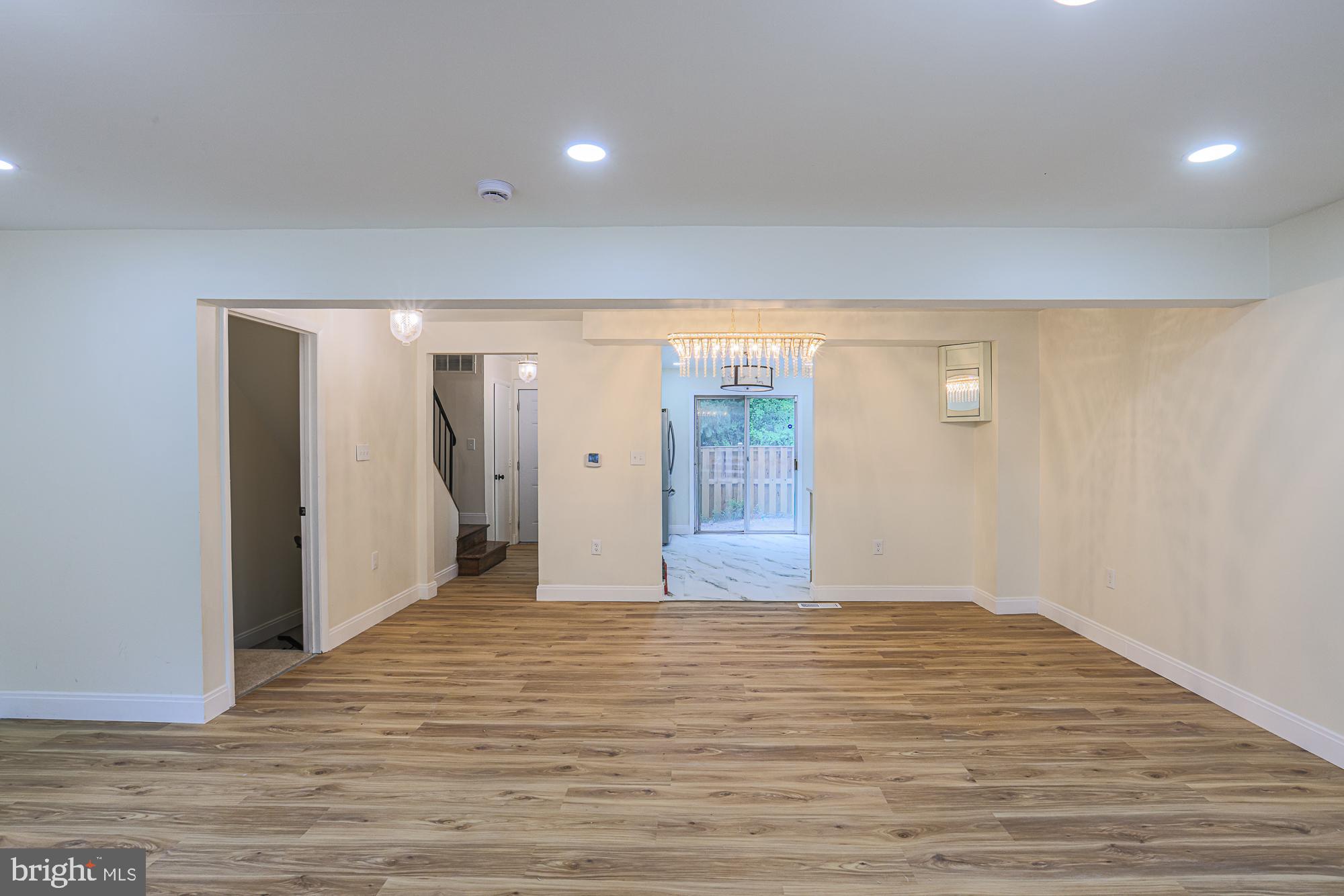 GREENBERRY WOODS - Residential