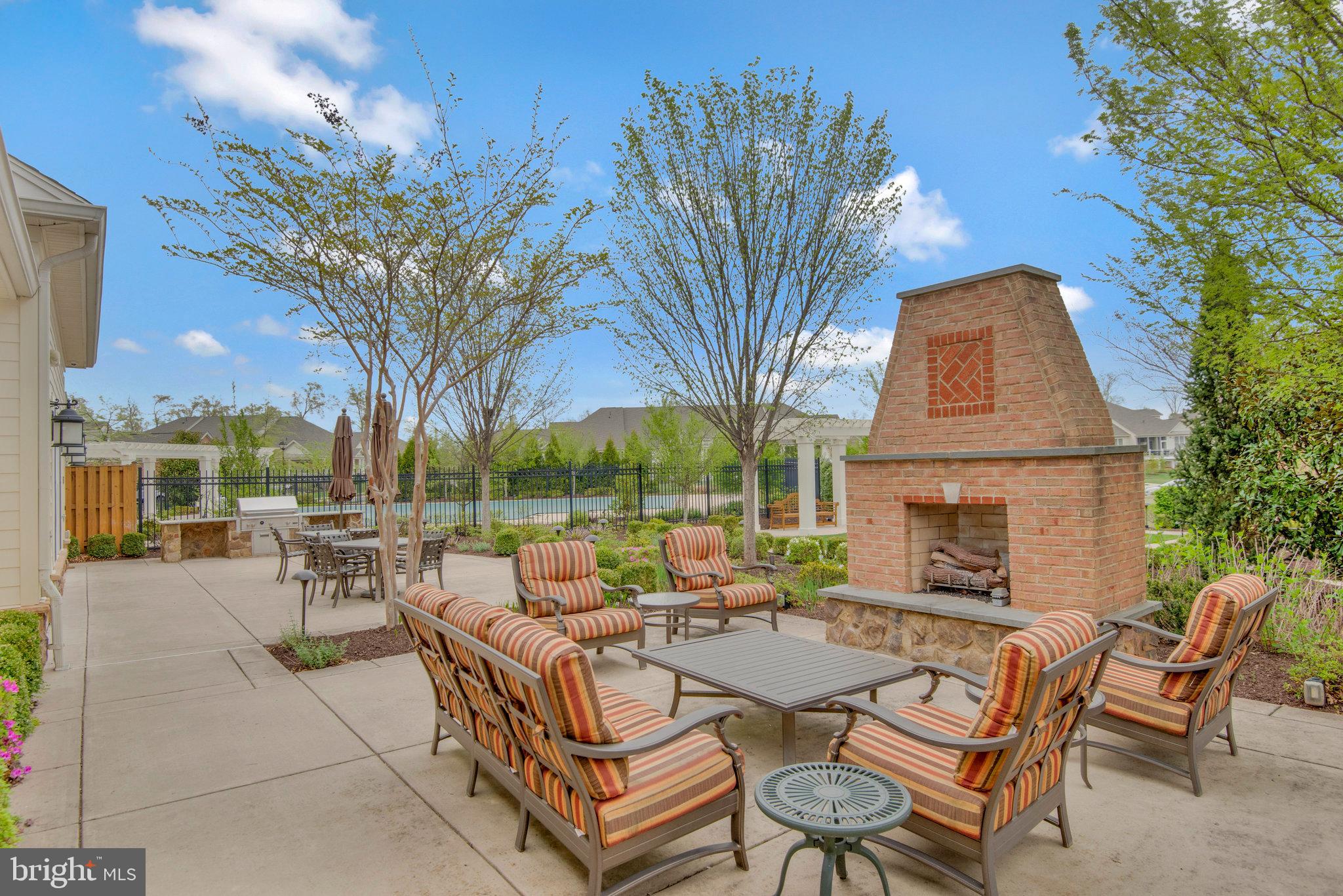 REGENCY AT ASHBURN - Residential