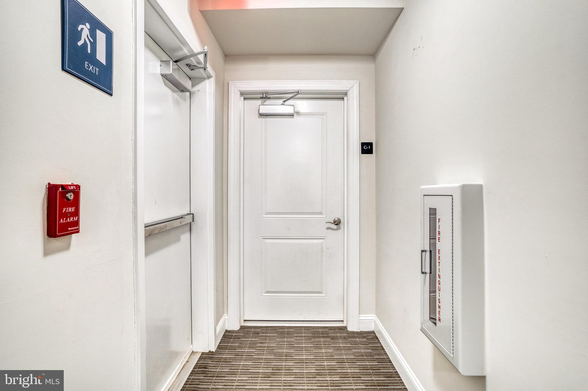 REGENCY AT ASHBURN - Residential