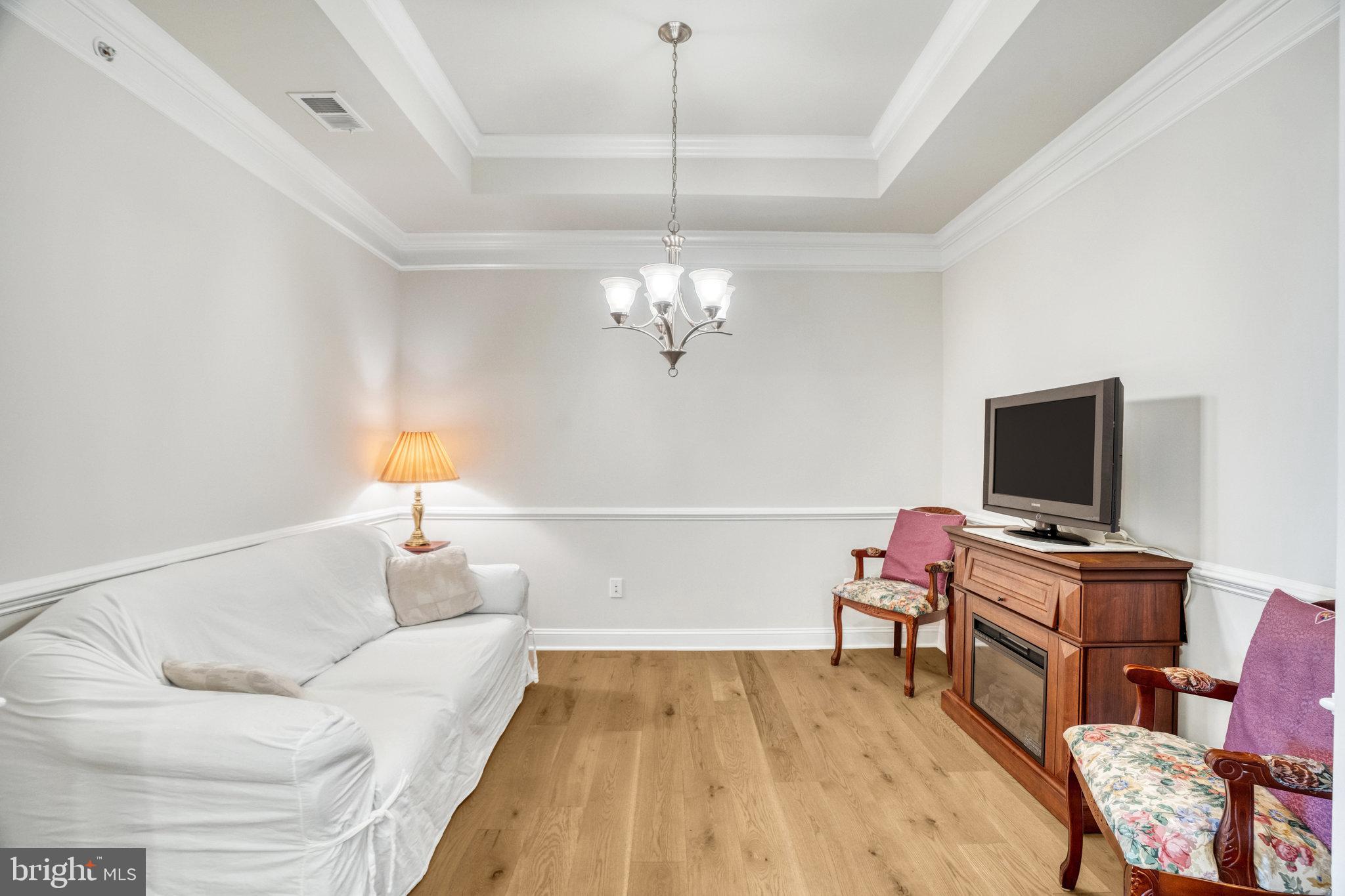 REGENCY AT ASHBURN - Residential