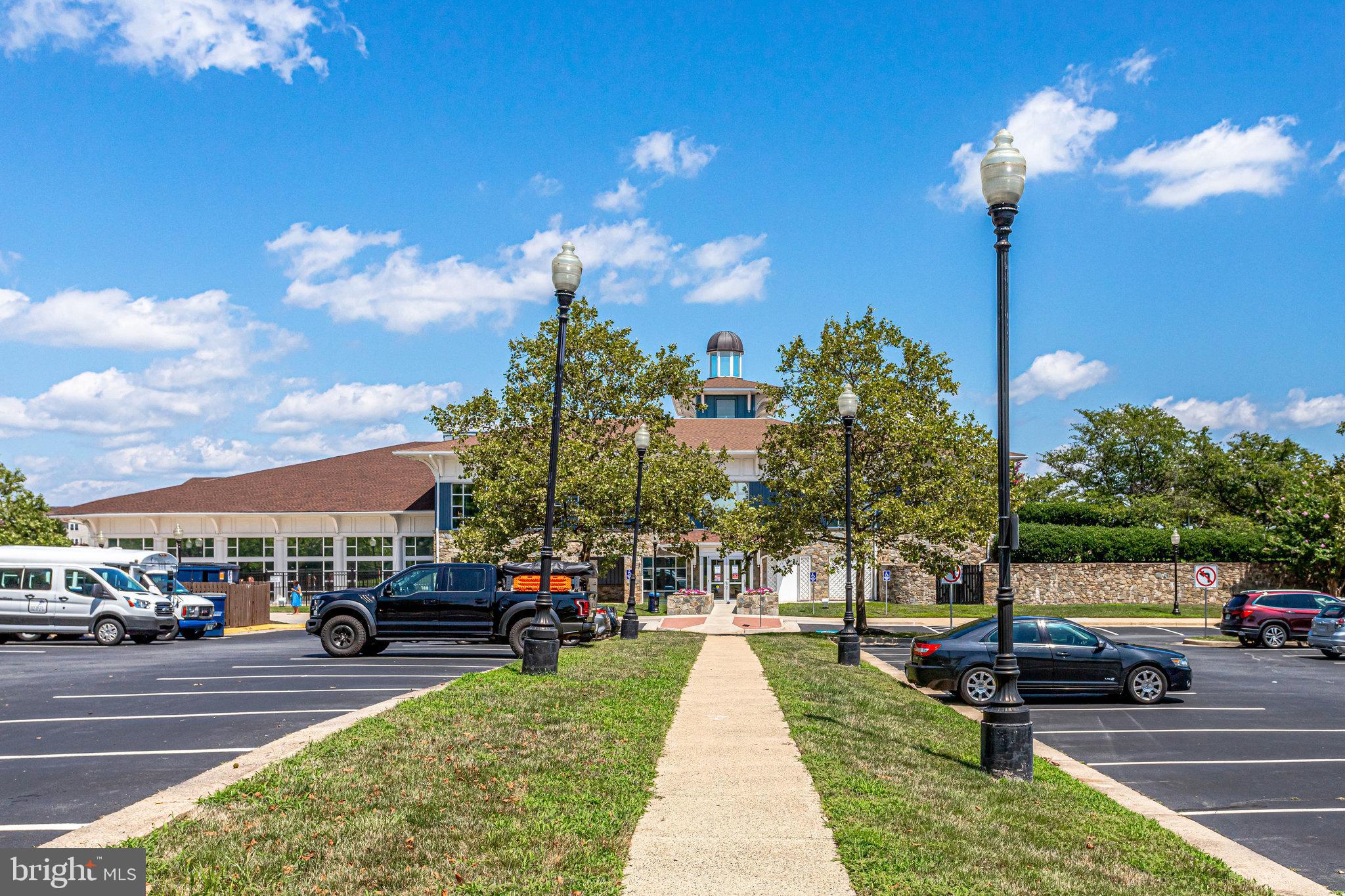 REGENCY AT ASHBURN - Residential