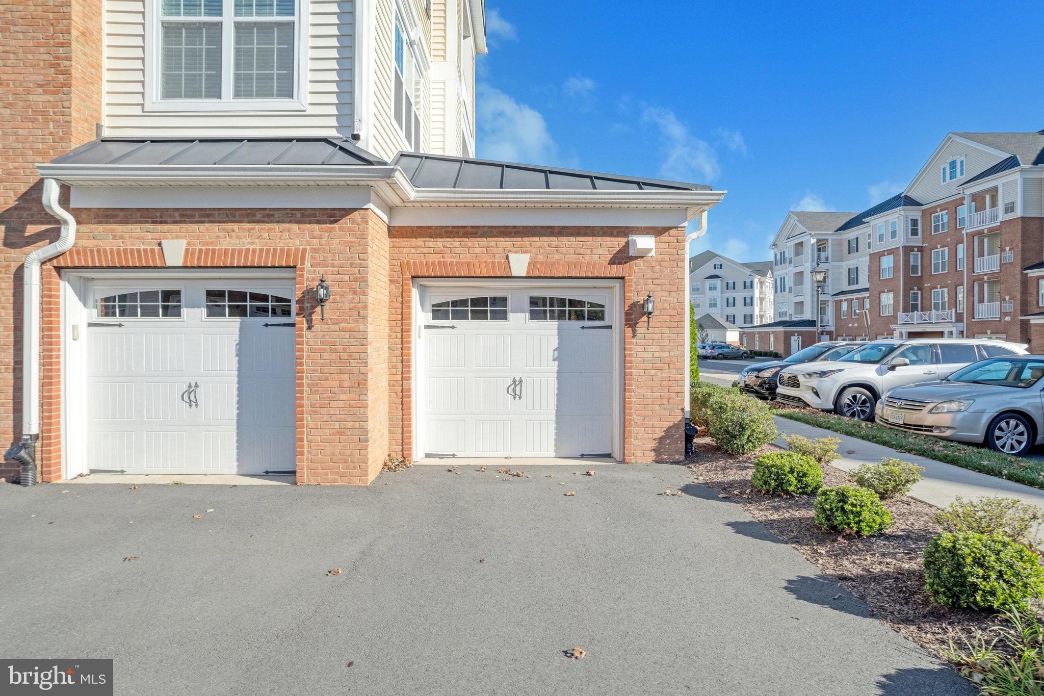 REGENCY AT ASHBURN - Residential