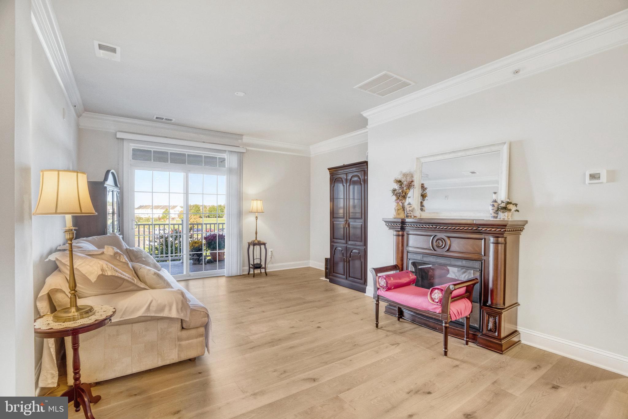 REGENCY AT ASHBURN - Residential