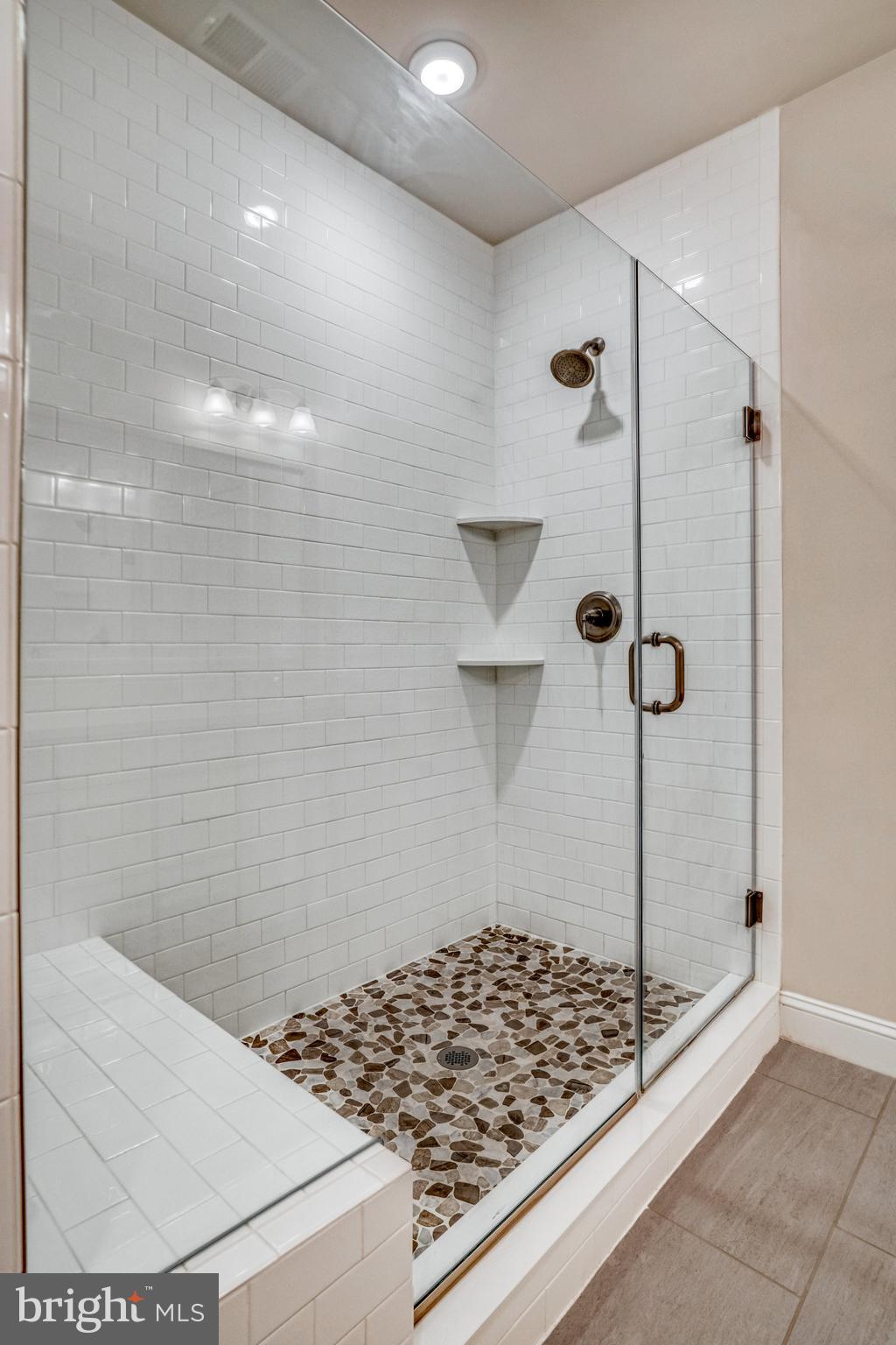 REGENCY AT ASHBURN - Residential